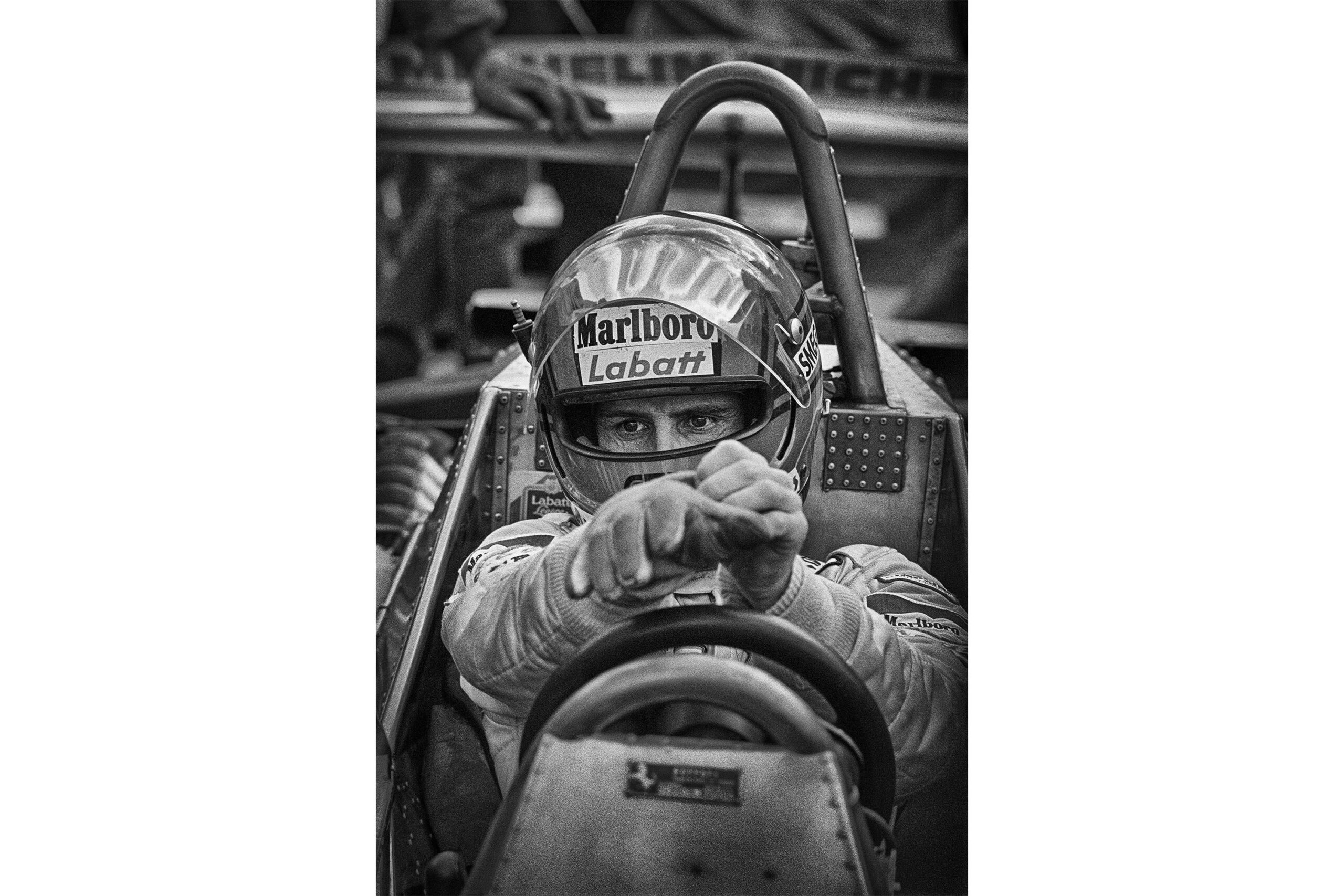 Amalgam Ferrari 312 T4 1979 US East Grand Prix Winner Gilles Villeneuve Race Weathered - Rot | 1:8 - Image 6
