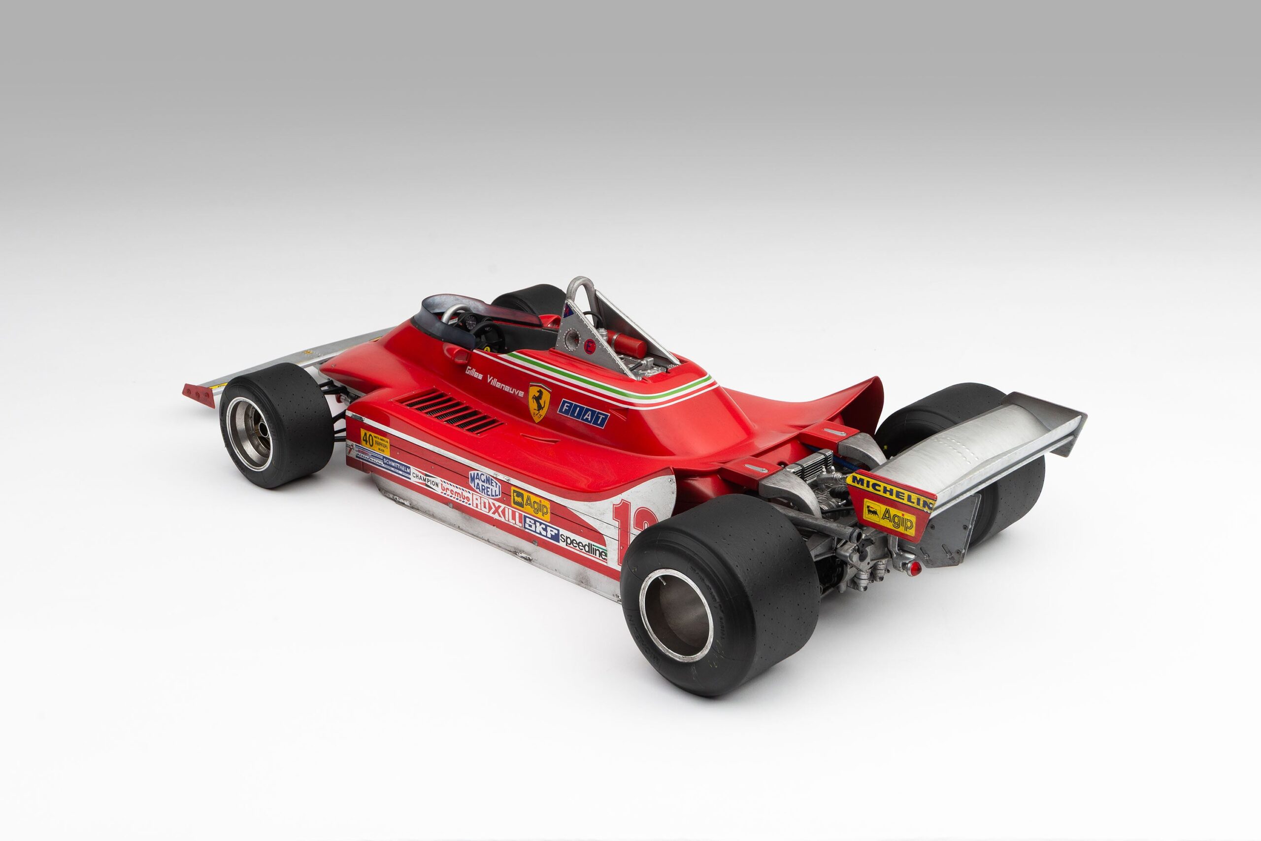 Amalgam Ferrari 312 T4 1979 US East Grand Prix Winner Gilles Villeneuve Race Weathered - Rot | 1:8 - Image 23