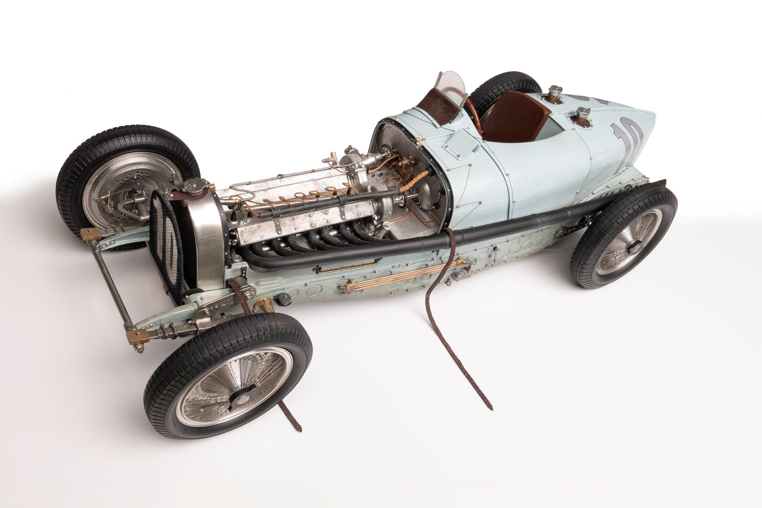 Amalgam Bugatti Type 59 1935 Belgian Grand Prix Jean-Pierre Wimille Figure Edition - Blau | 1:8 – Bild 12