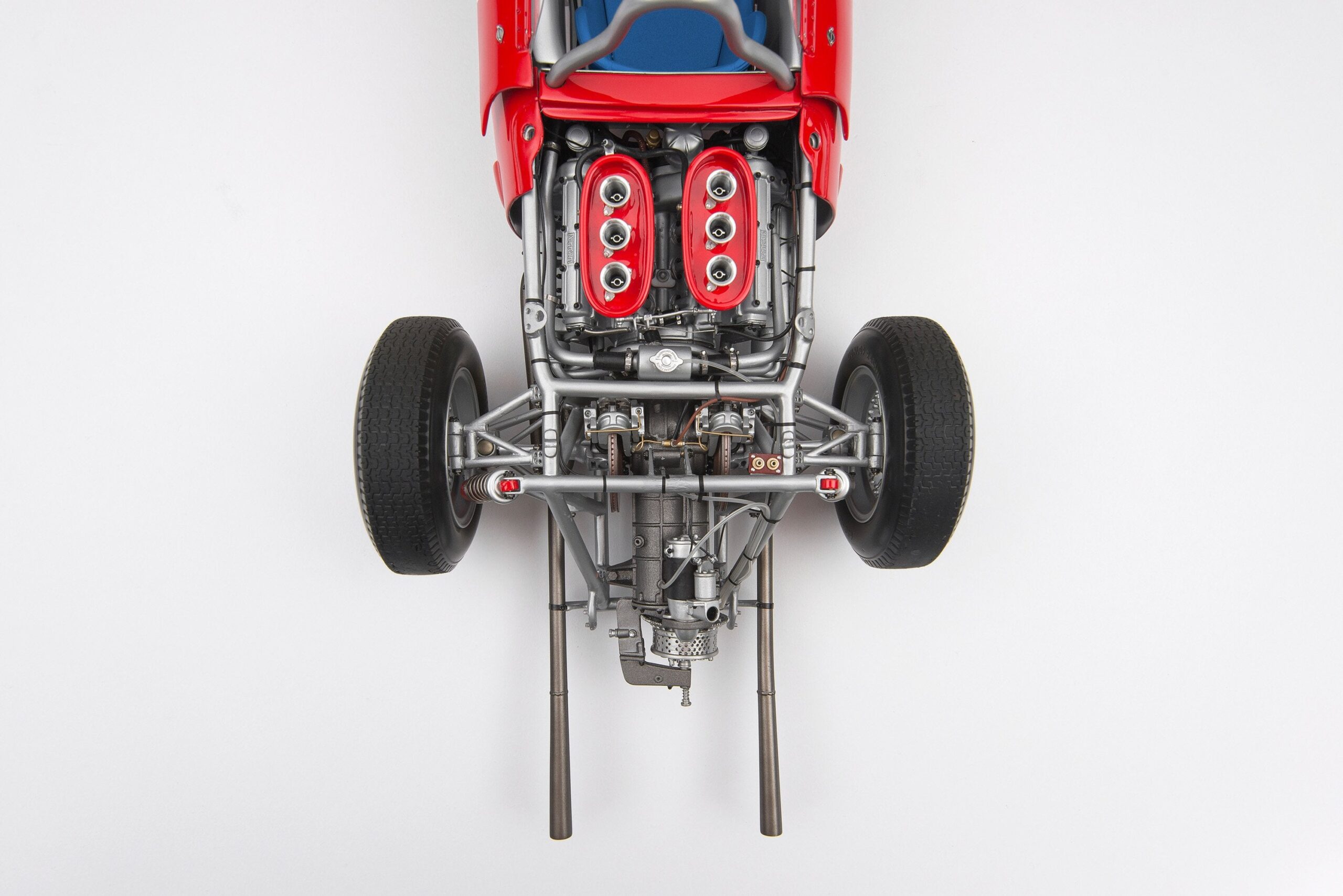 Amalgam Ferrari 156 F1 "Sharknose" 1961 Formula 1 Season Phil Hill - Rot | 1:8 - Image 14
