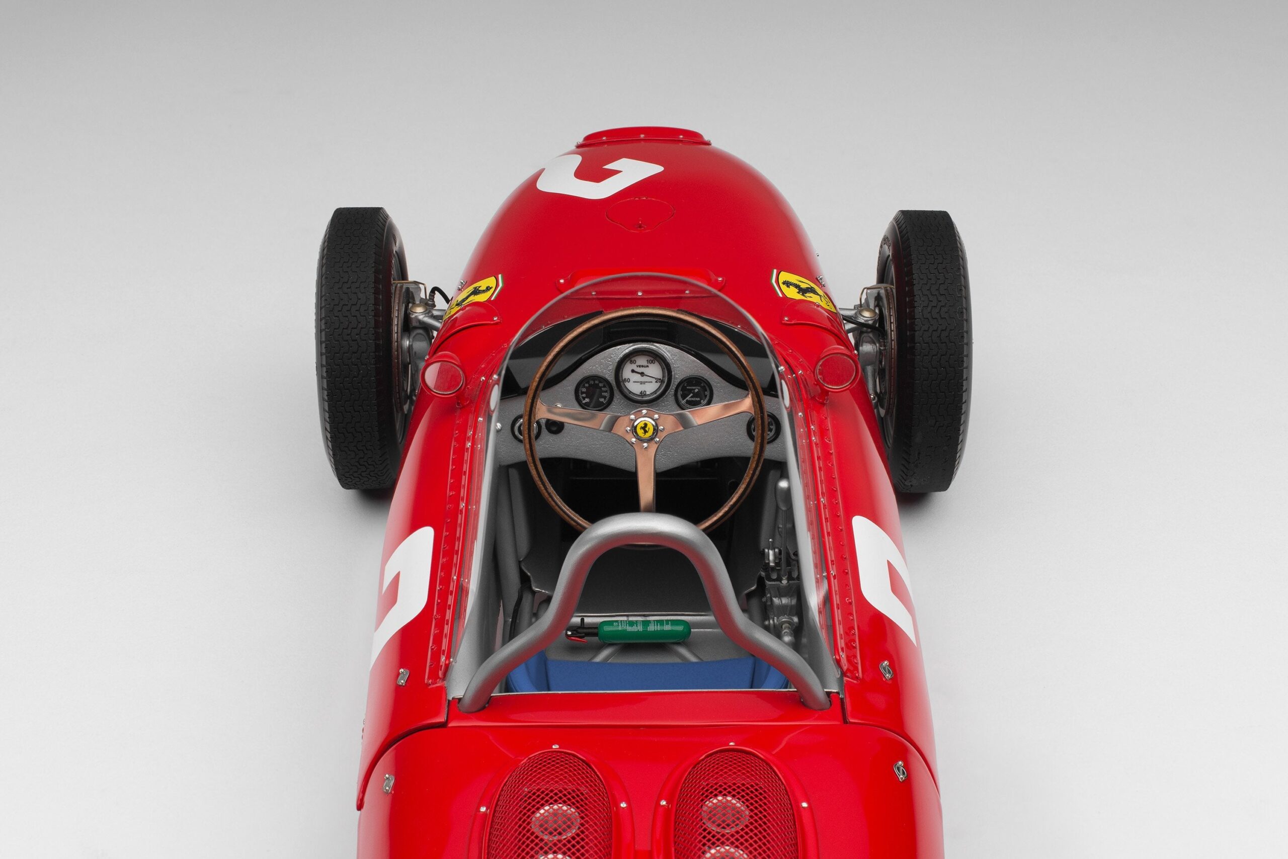 Amalgam Ferrari 156 F1 "Sharknose" 1961 Formula 1 Season Phil Hill - Rot | 1:8 - Image 16