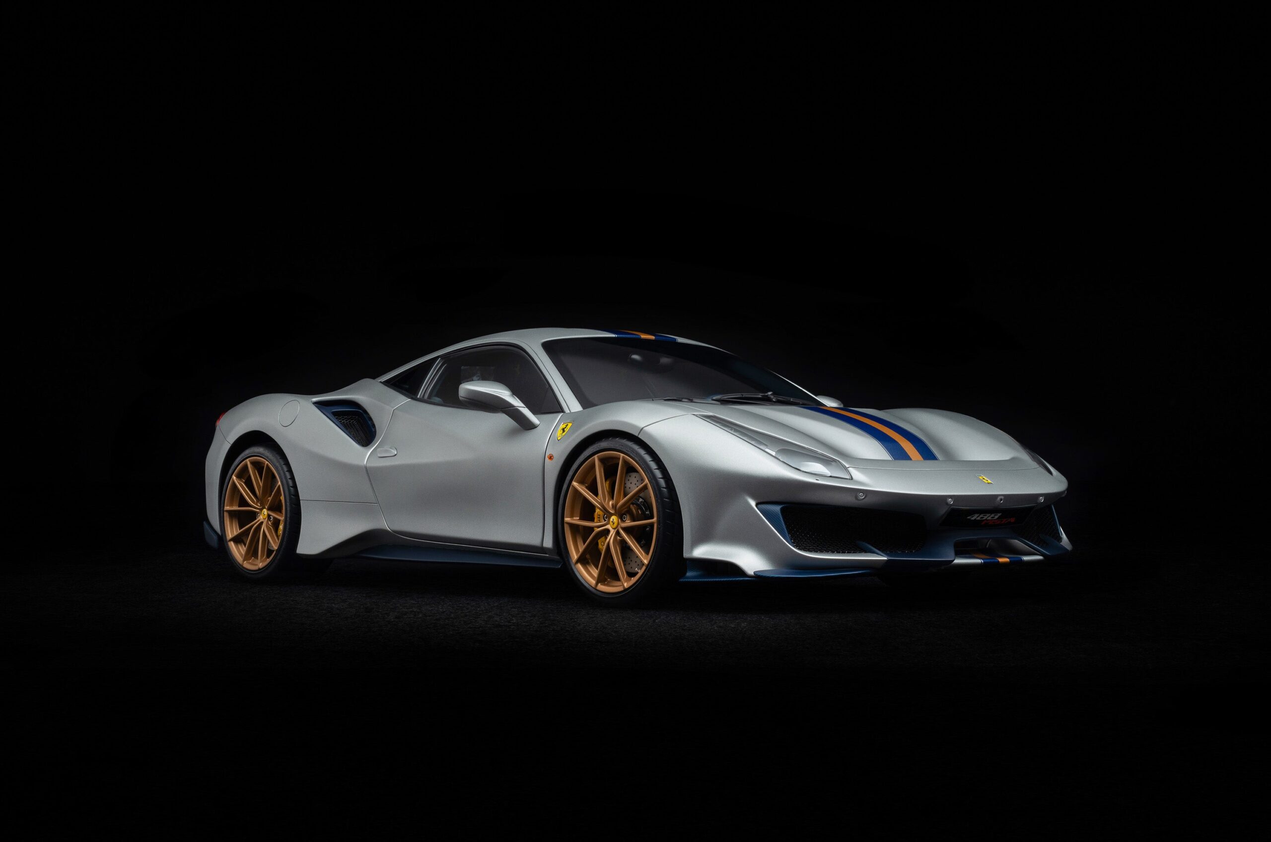 Amalgam Ferrari 488 GTB & Spider Tailor Made | 1:8 - Image 4