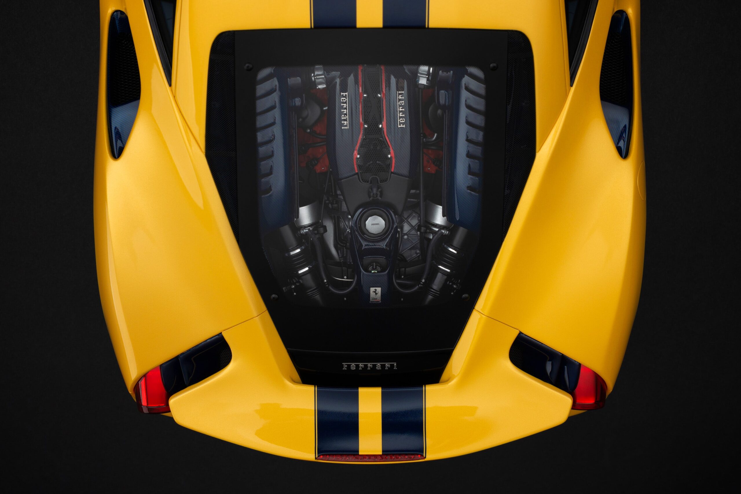 Amalgam Ferrari 488 GTB & Spider Tailor Made | 1:8 - Image 9