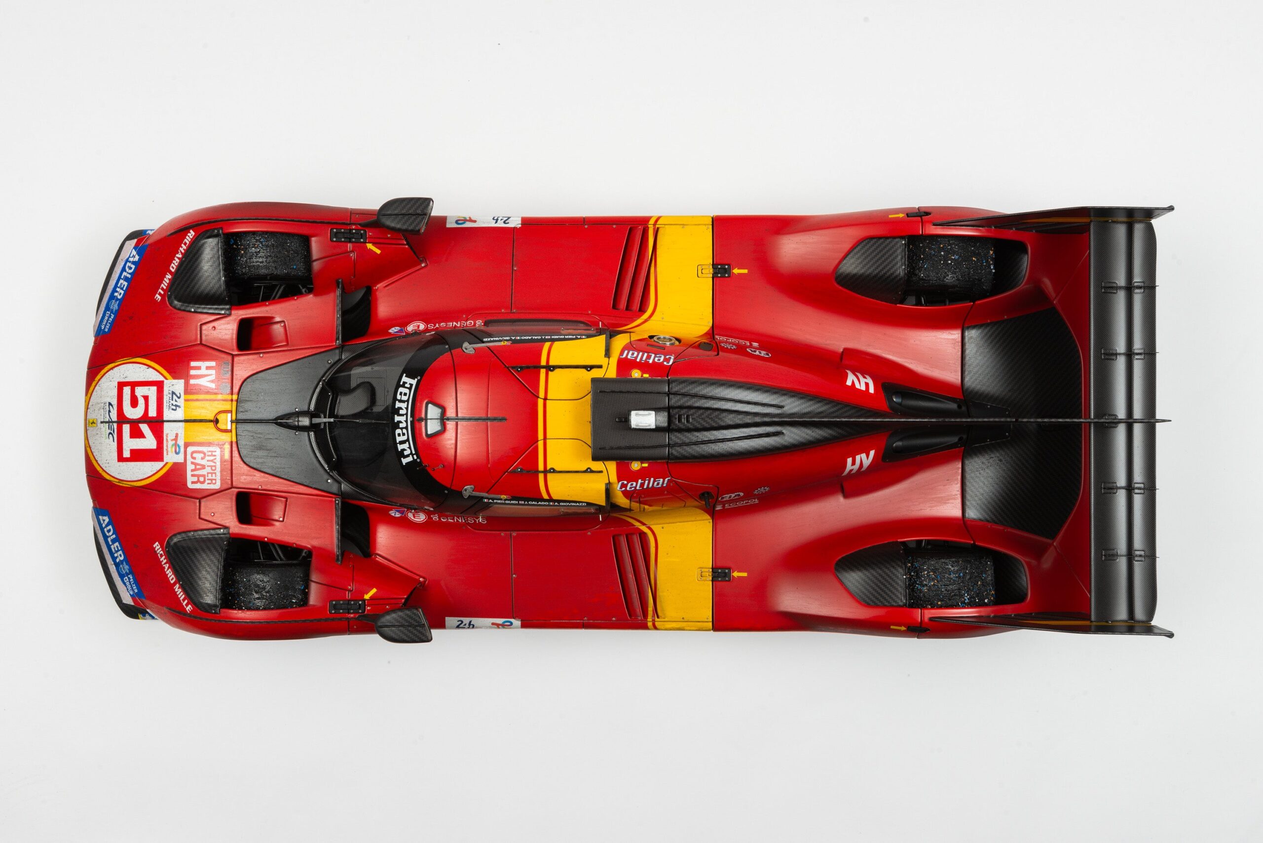 Amalgam Ferrari 499P 2023 Le Mans Winner (#51) Race Weathered - Rot | 1:8 – Bild 18