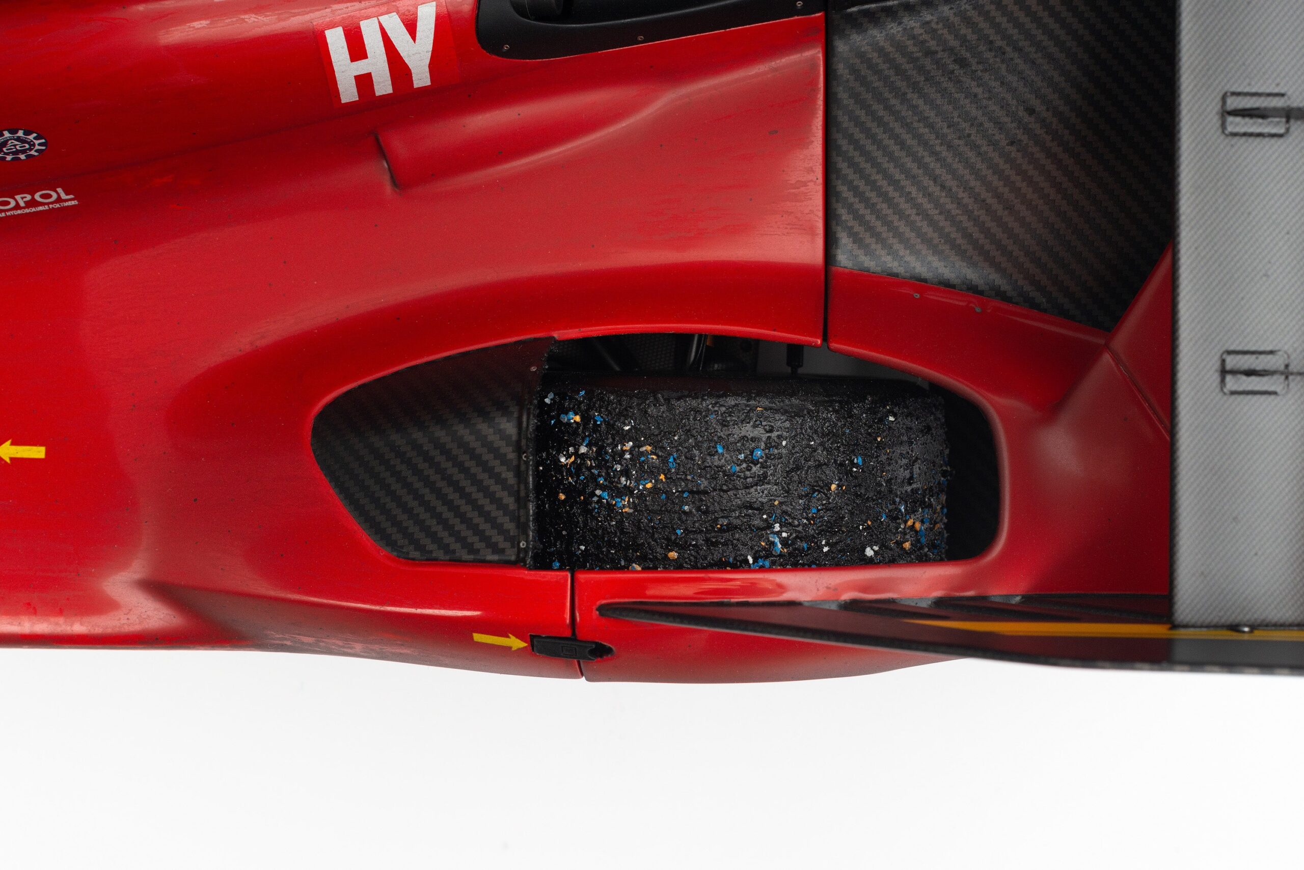 Amalgam Ferrari 499P 2023 Le Mans Winner (#51) Race Weathered - Rot | 1:8 – Bild 21