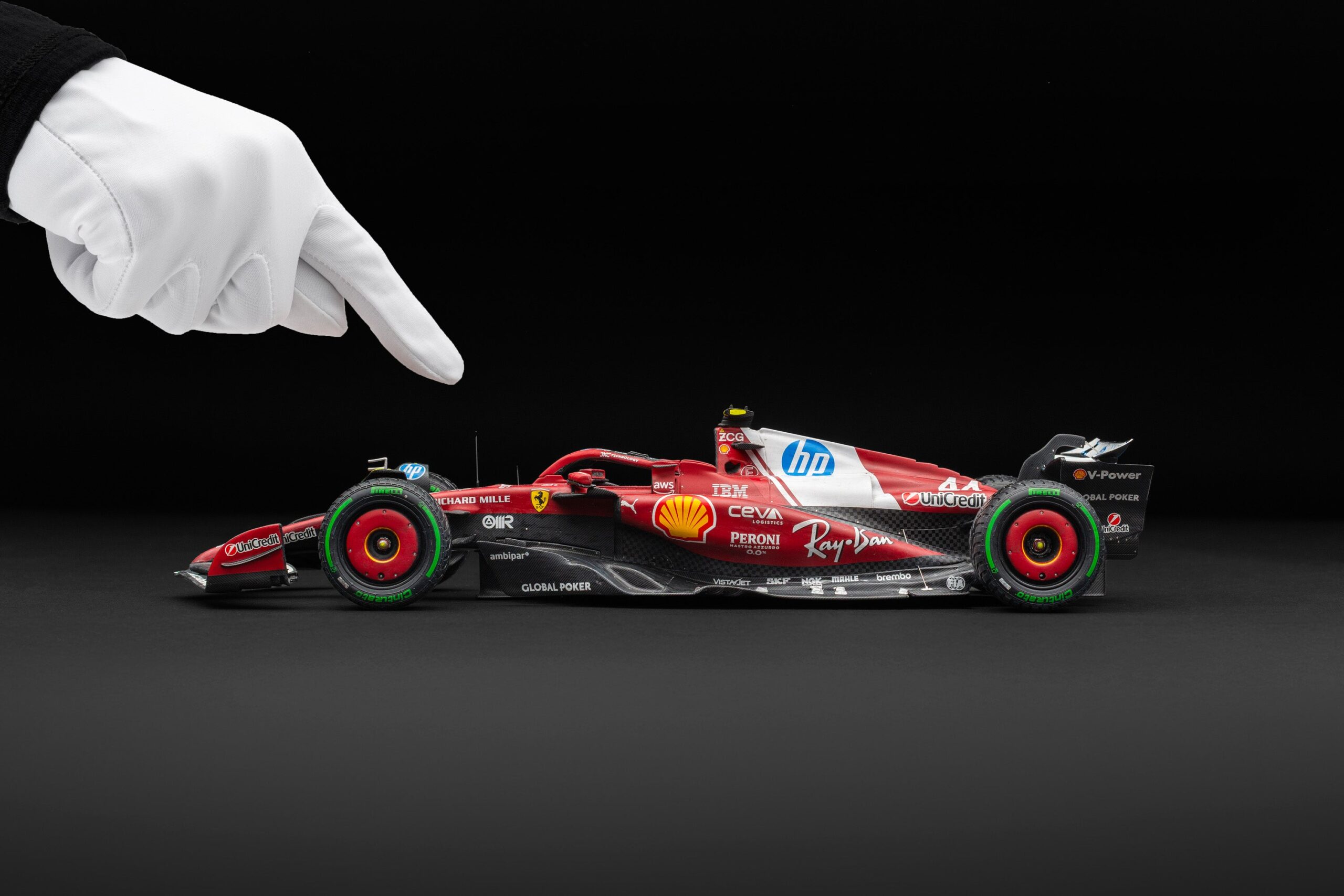 Amalgam Ferrari SF-25 Australian Grand Prix - Race Weathered - Lewis Hamilton - Rot | 1:18 – Bild 3