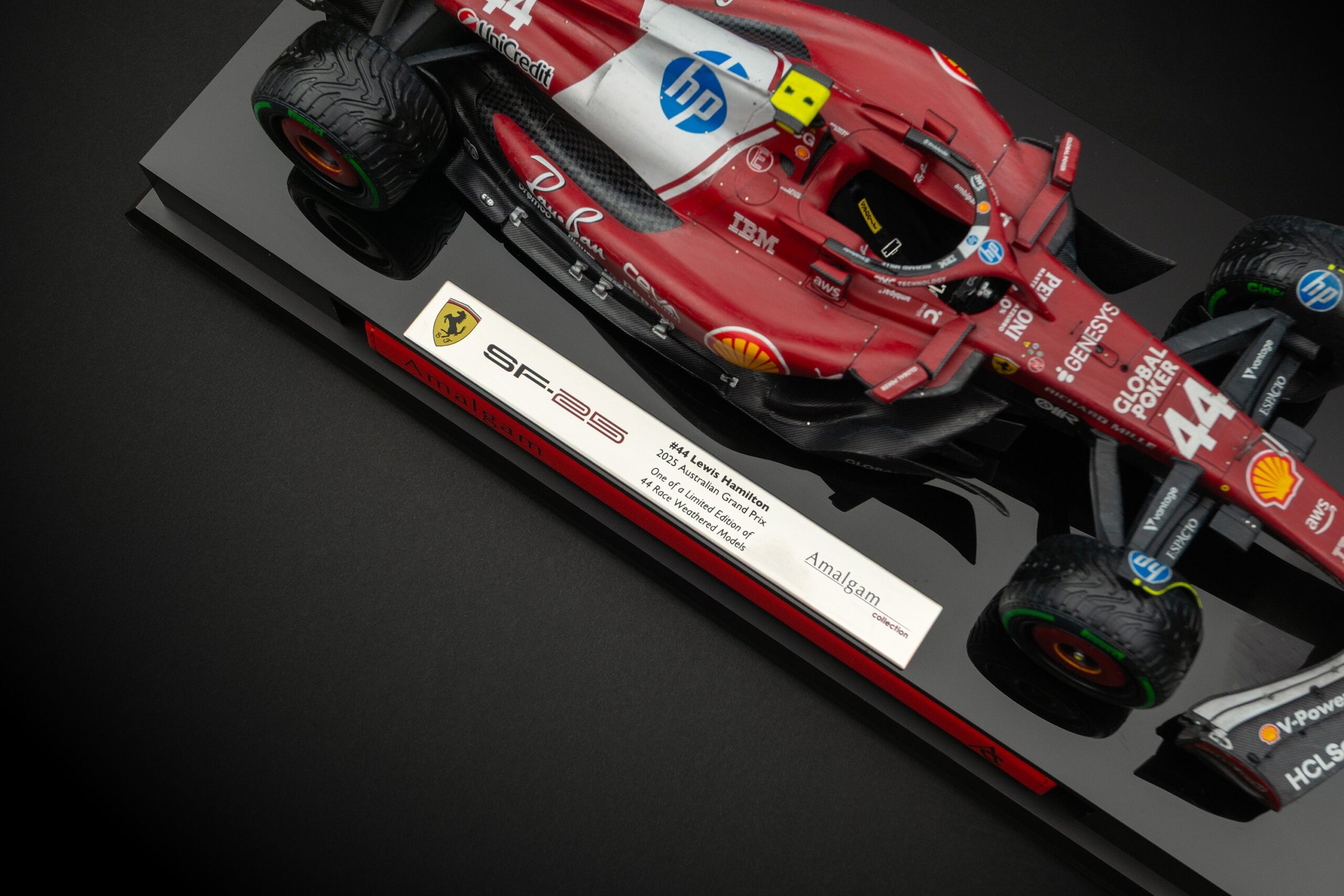 Amalgam Ferrari SF-25 Australian Grand Prix - Race Weathered - Lewis Hamilton - Rot | 1:18 – Bild 18
