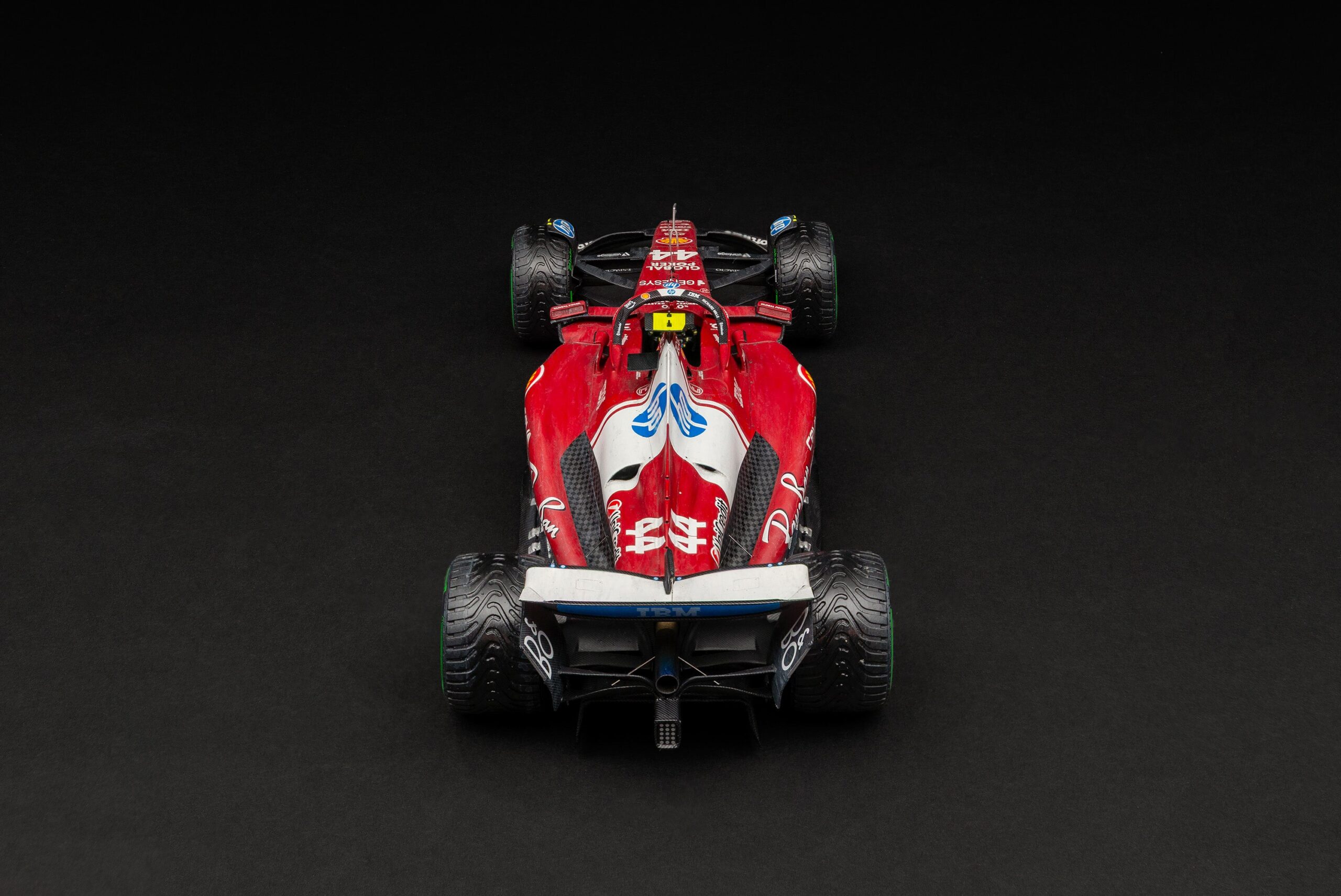 Amalgam Ferrari SF-25 Australian Grand Prix - Race Weathered - Lewis Hamilton - Rot | 1:18 – Bild 15