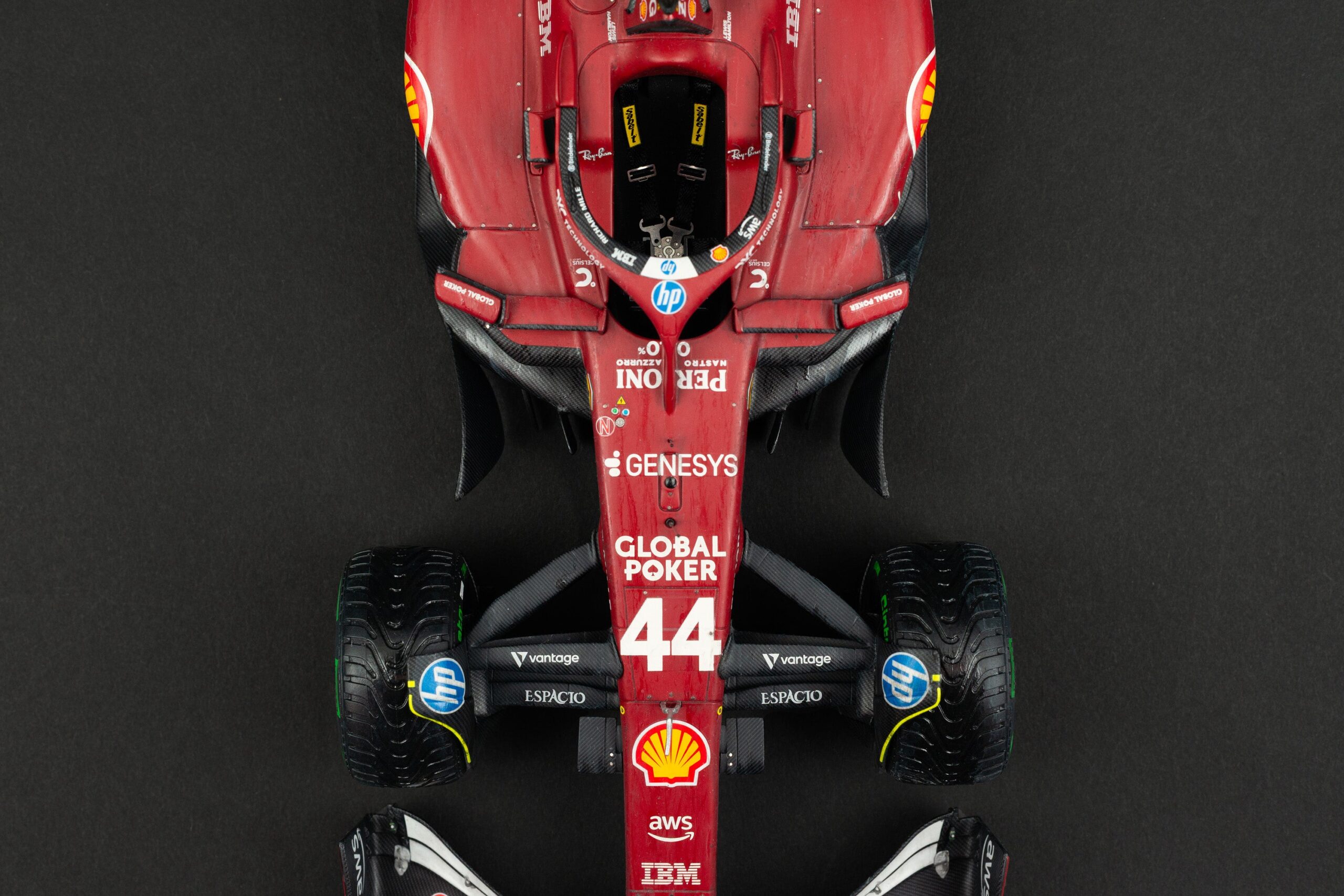 Amalgam Ferrari SF-25 Australian Grand Prix - Race Weathered - Lewis Hamilton - Rot | 1:18 – Bild 11