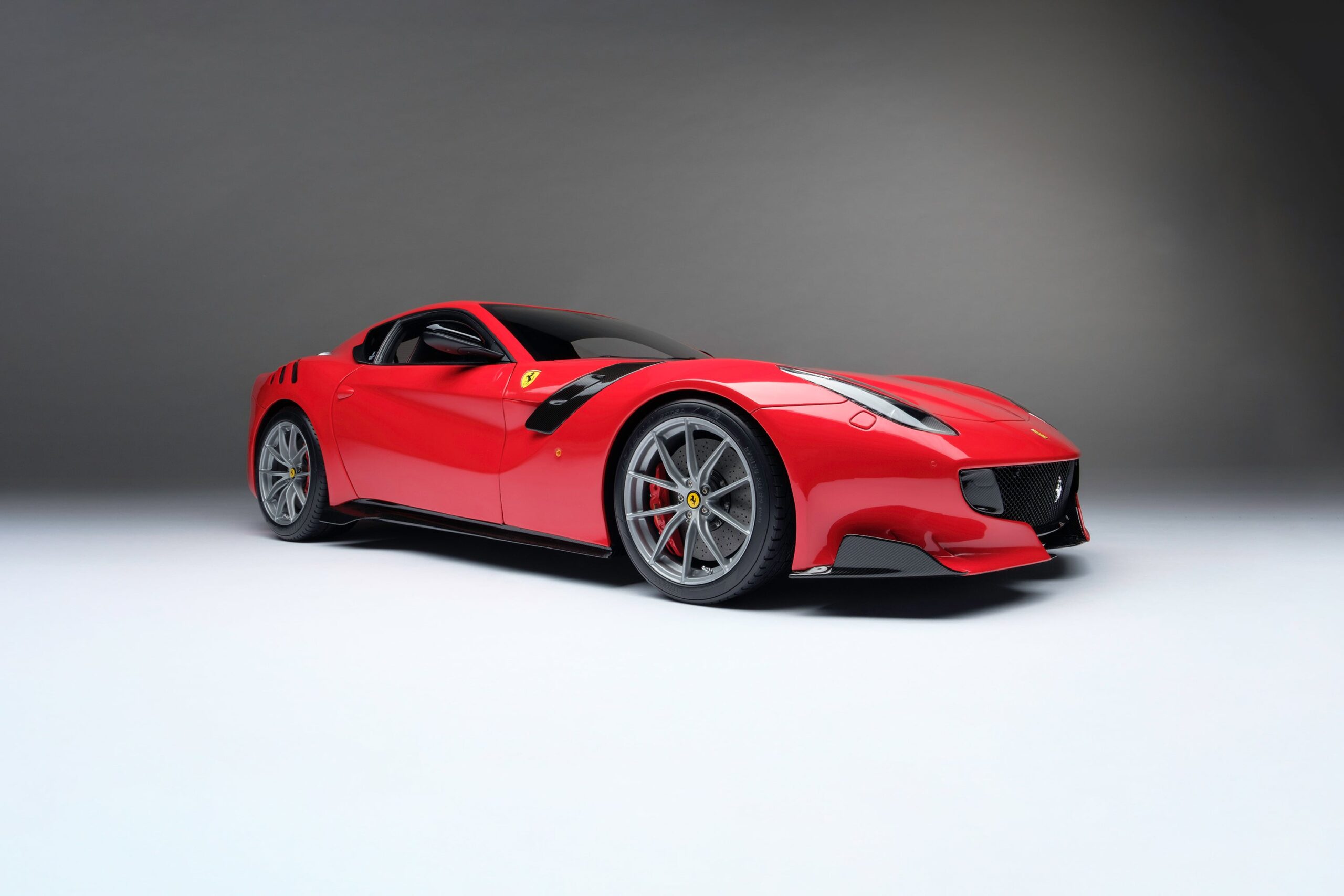 Amalgam Ferrari F12 TDF (2015) - Rot | 1:8 – Bild 2