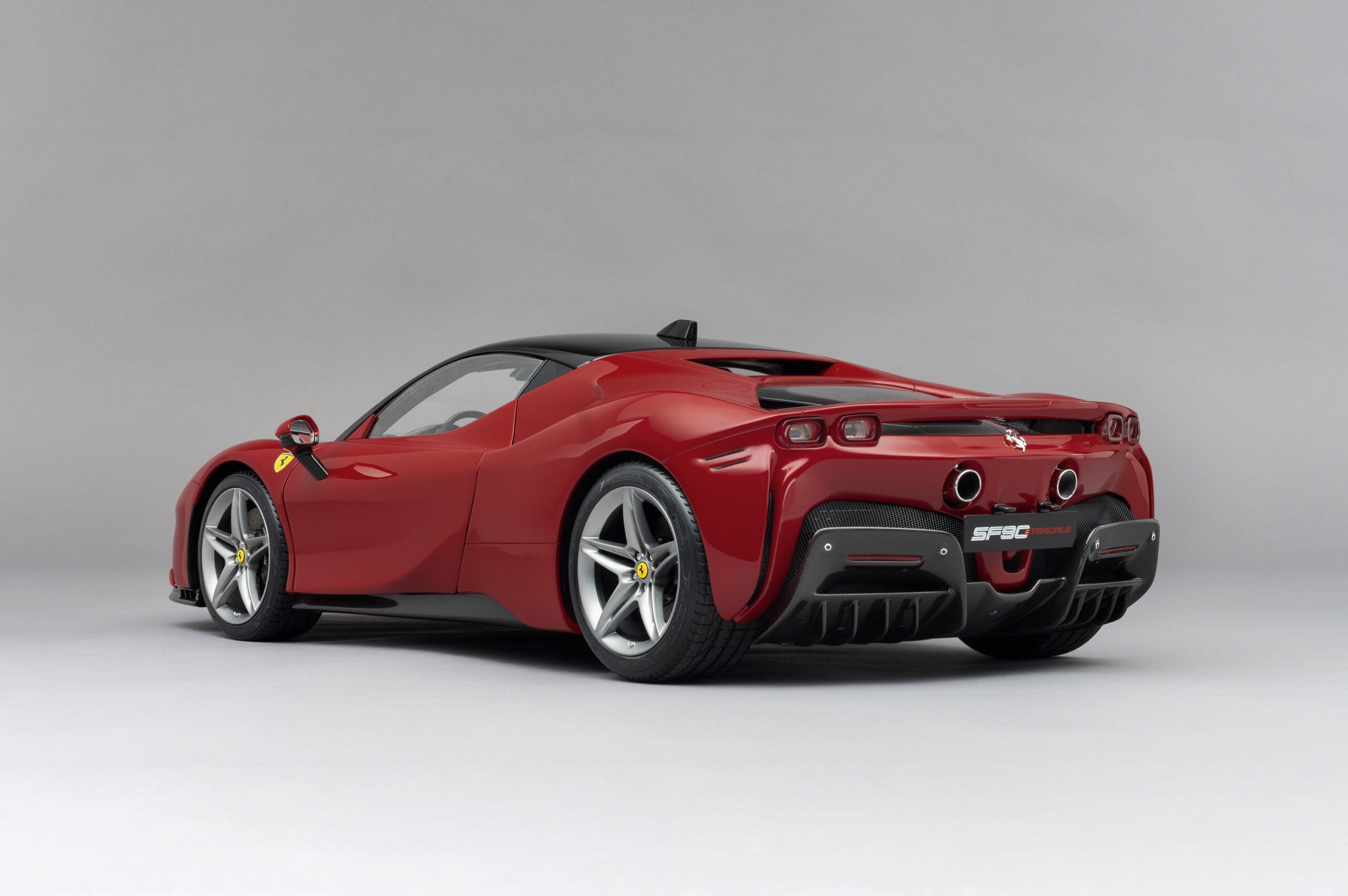 Amalgam Ferrari SF90 Stradale The Official Ferrari Magazine Specification - Rot | 1:8 – Bild 9