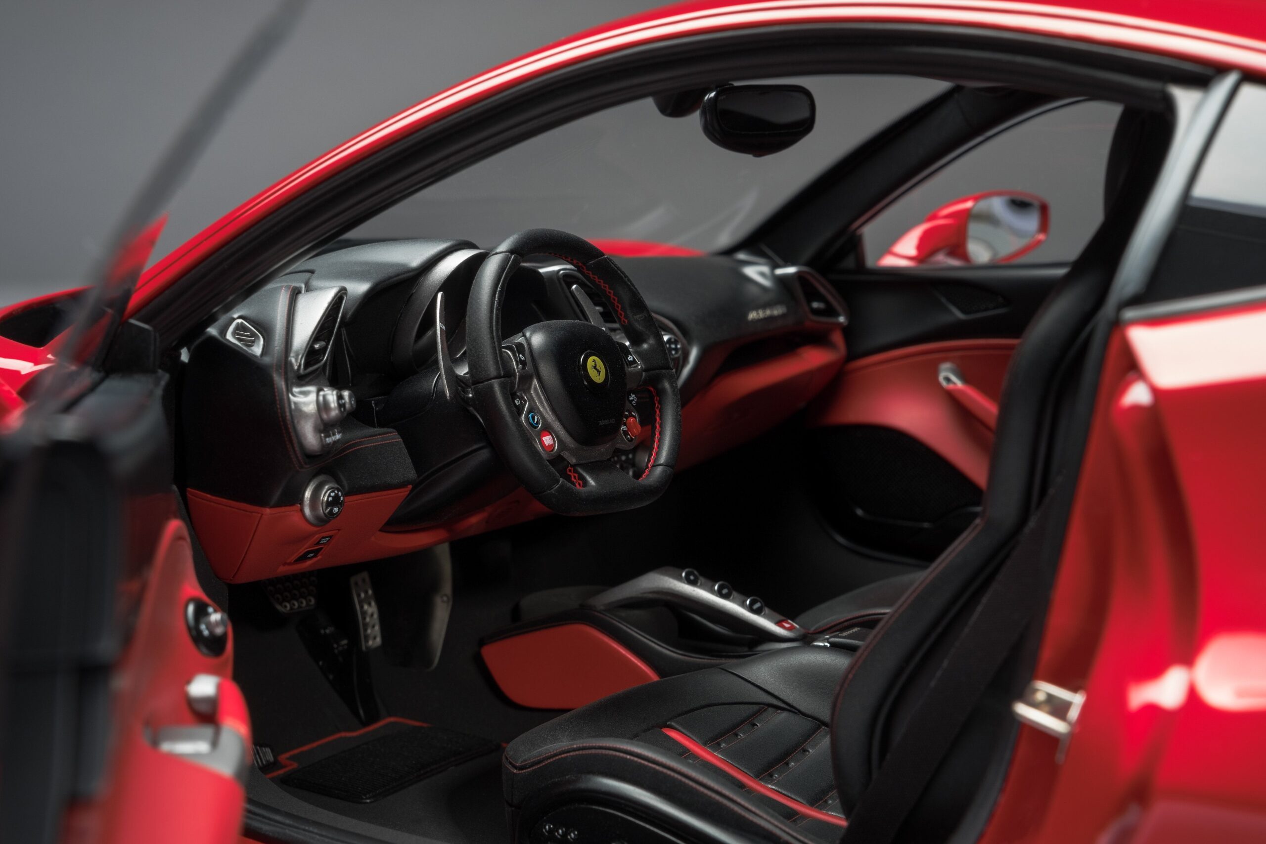Amalgam Ferrari 488 GTB (2015) - Rot | 1:8 - 画像13