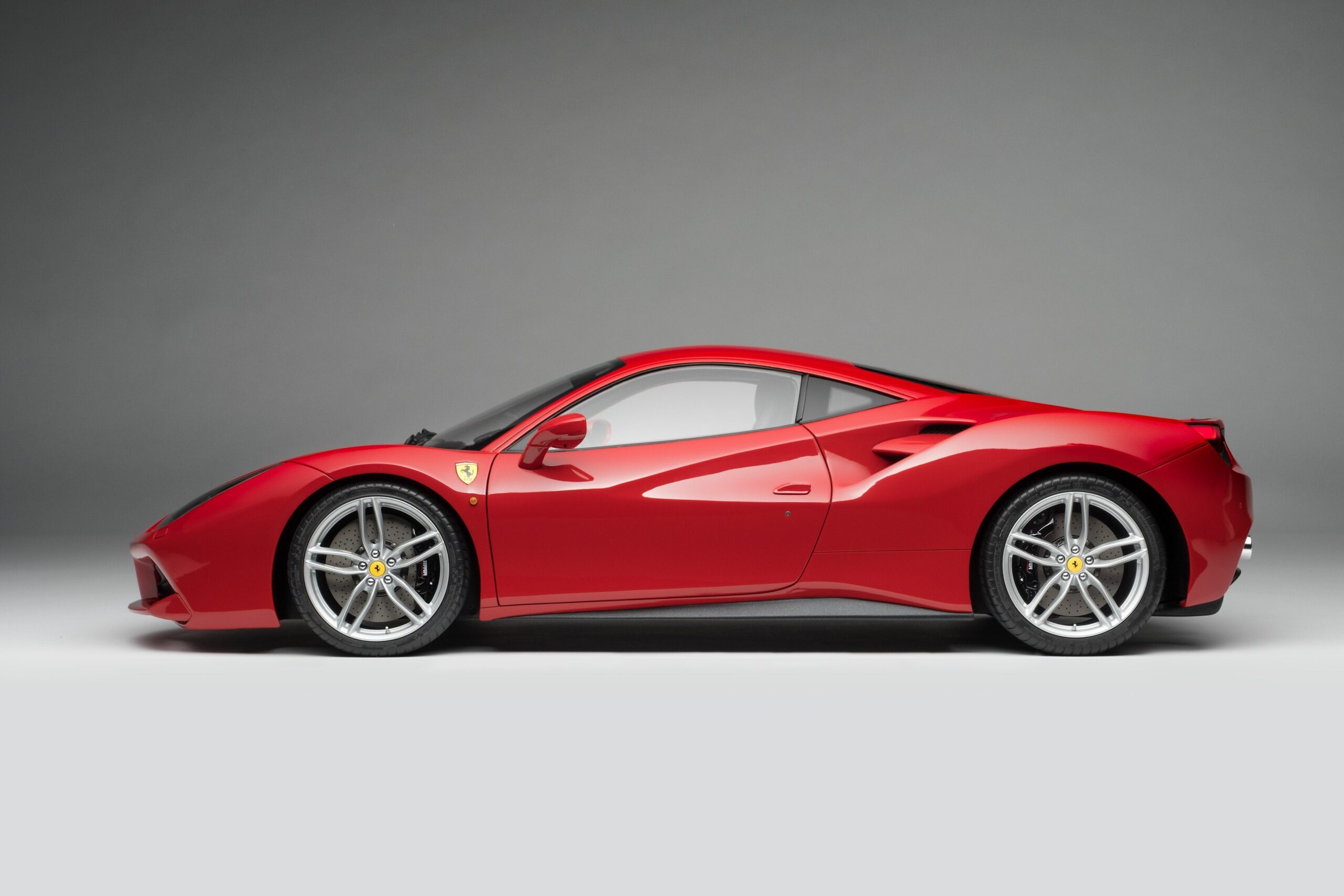 Amalgam Ferrari 488 GTB (2015) - Rot | 1:8 - 画像6