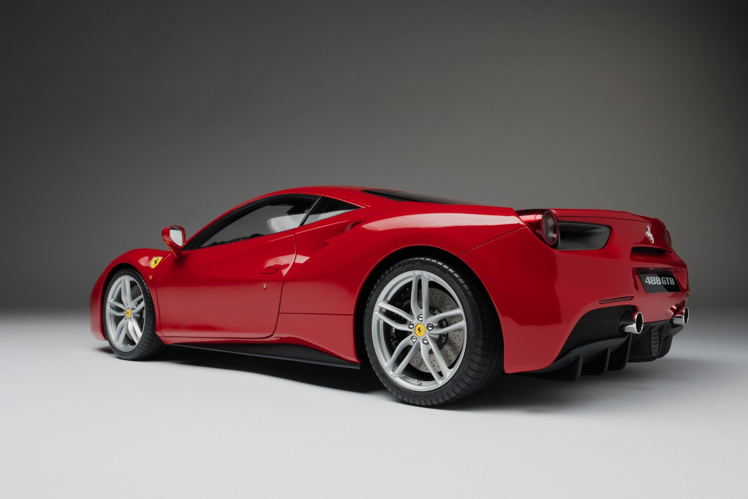 Amalgam Ferrari 488 GTB (2015) - Rot | 1:8 - 画像9