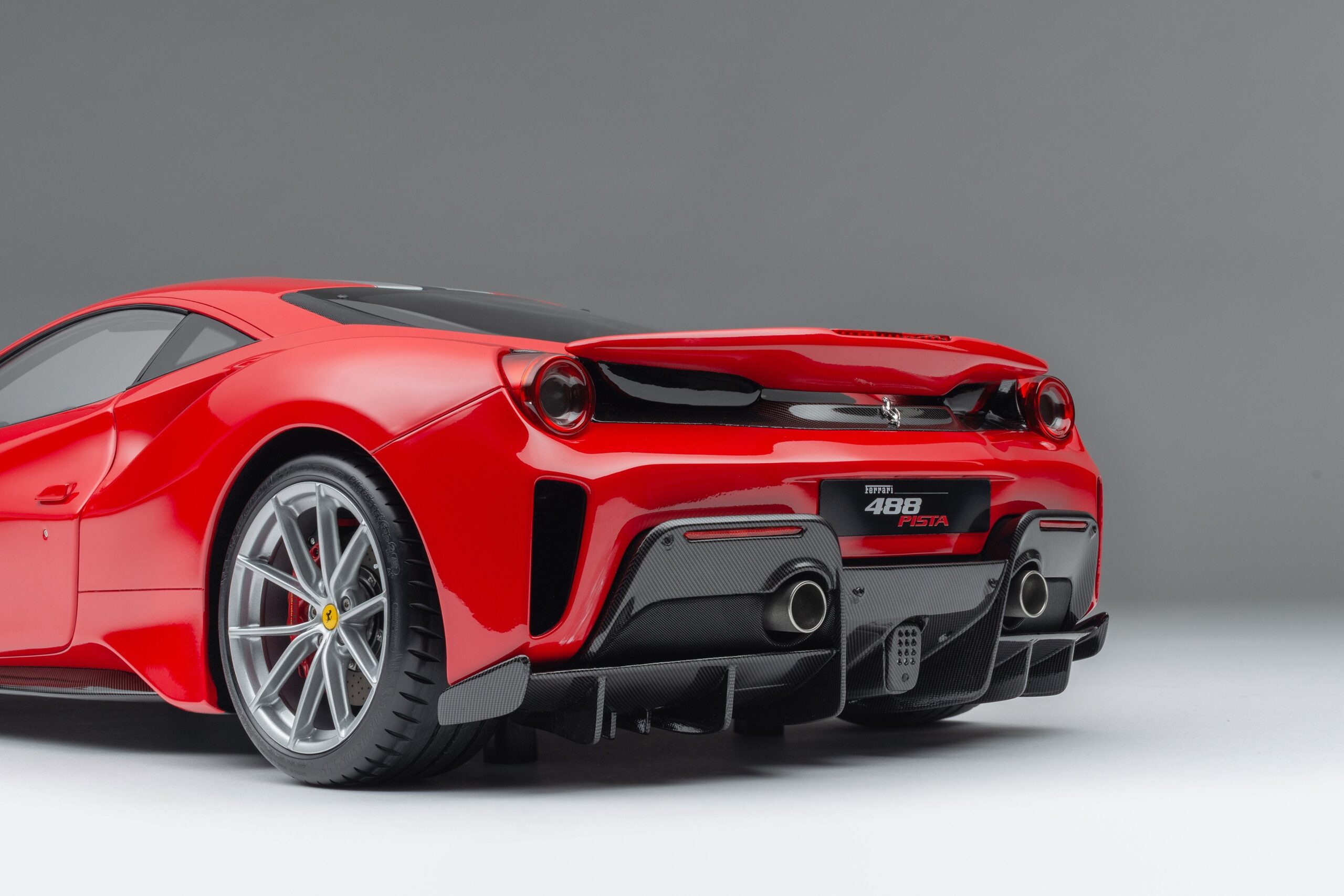 Amalgam Ferrari 488 Pista | 1:8 - 画像13
