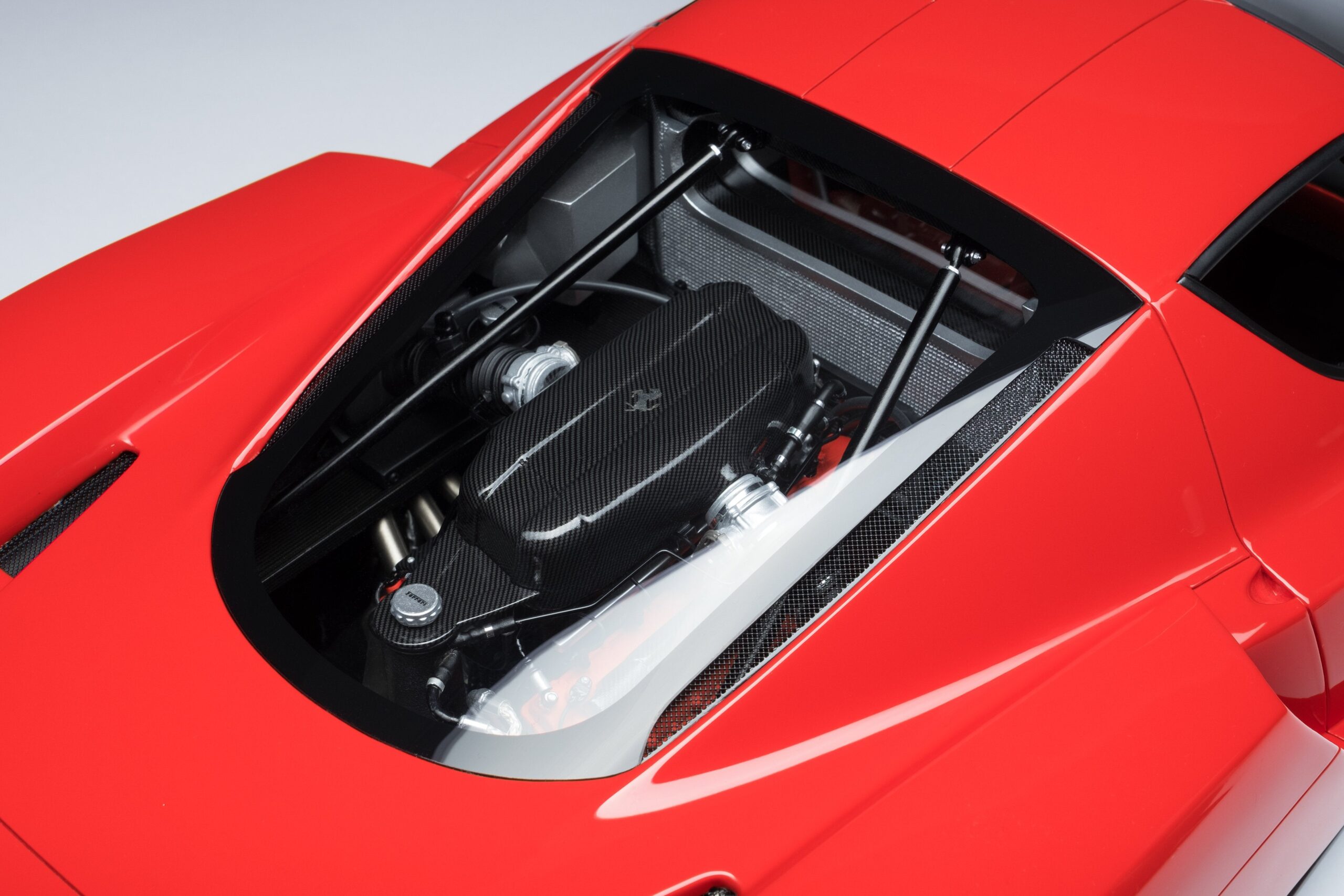 Amalgam Ferrari Enzo - Rot | 1:8 - 画像12