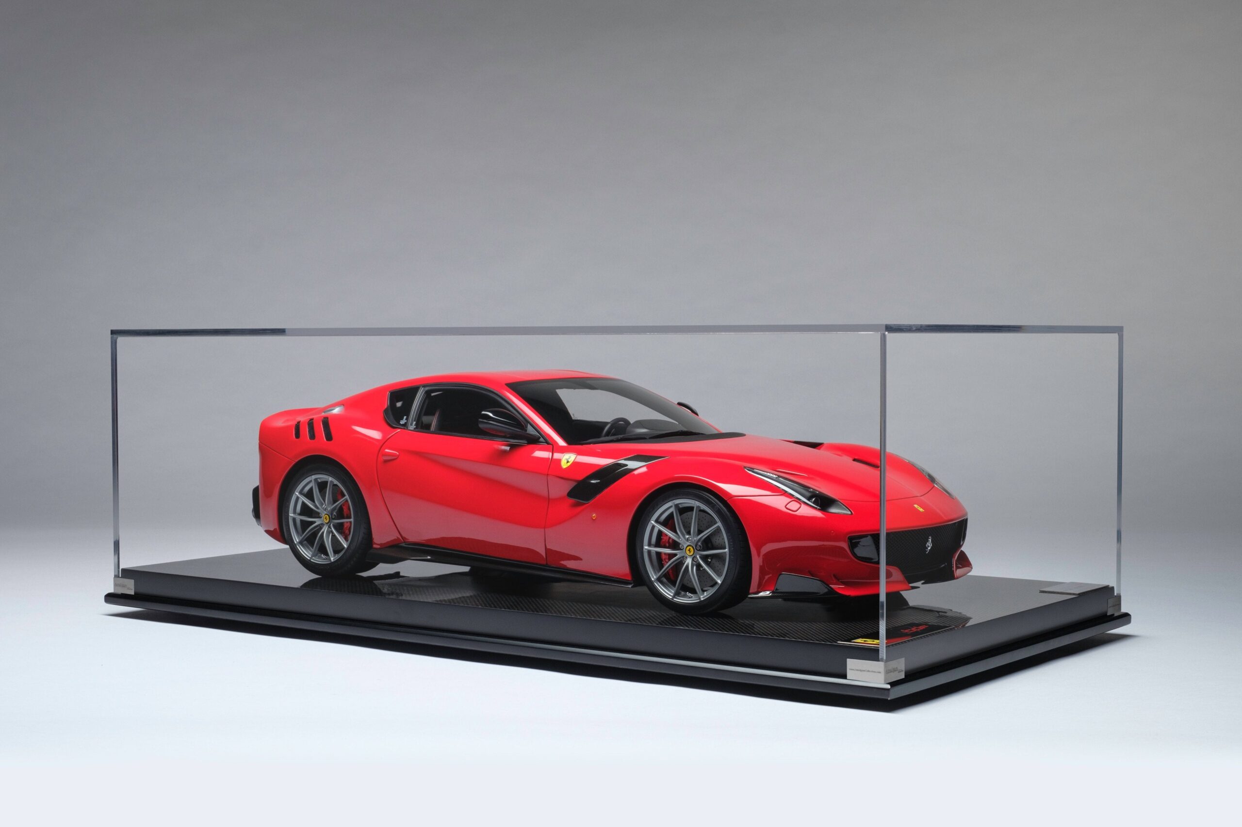 Amalgam Ferrari F12 TDF (2015) - Rot | 1:8 – Bild 10