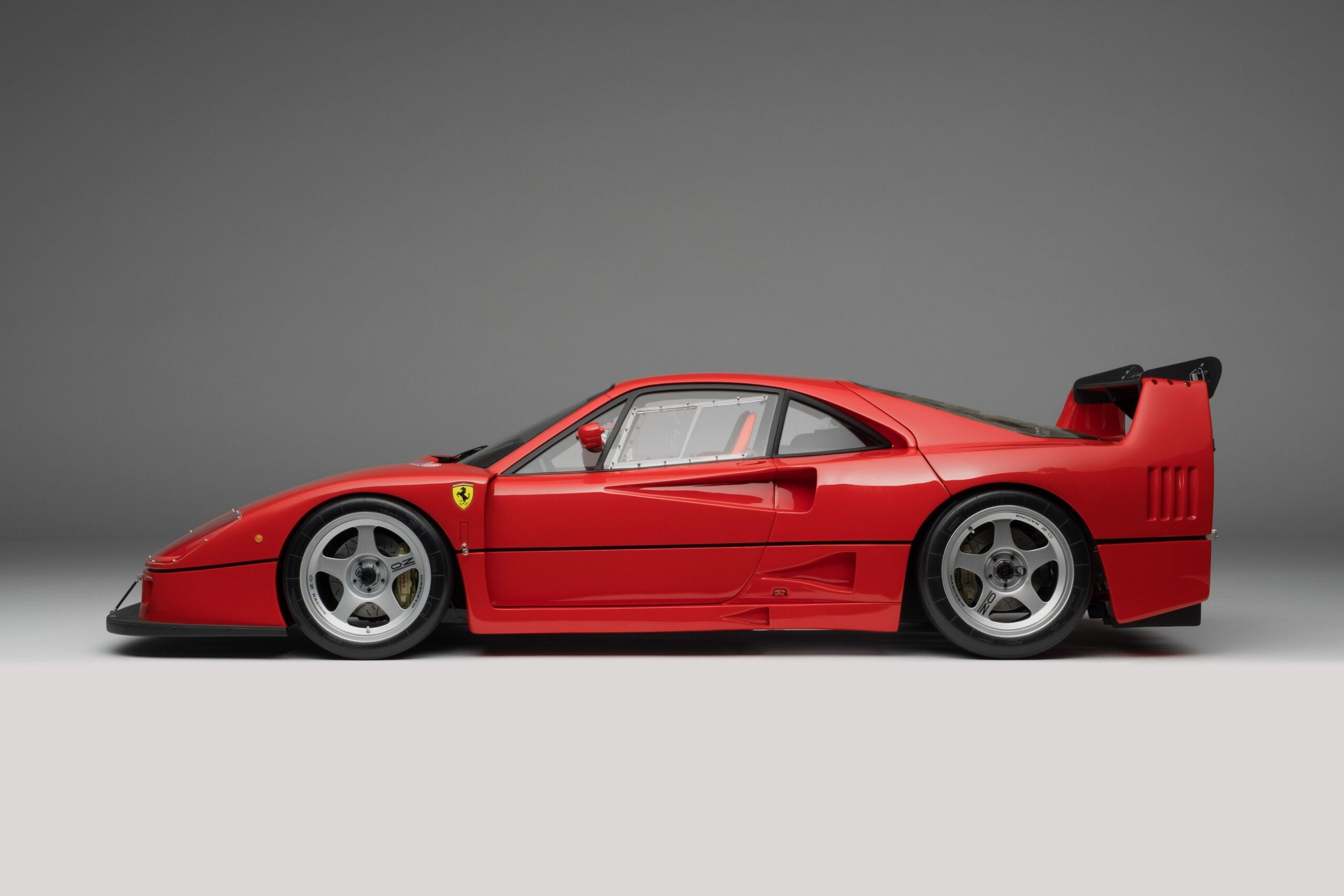 Amalgam Ferrari F40 Competizione (1989) - Rot | 1:8 - 画像6