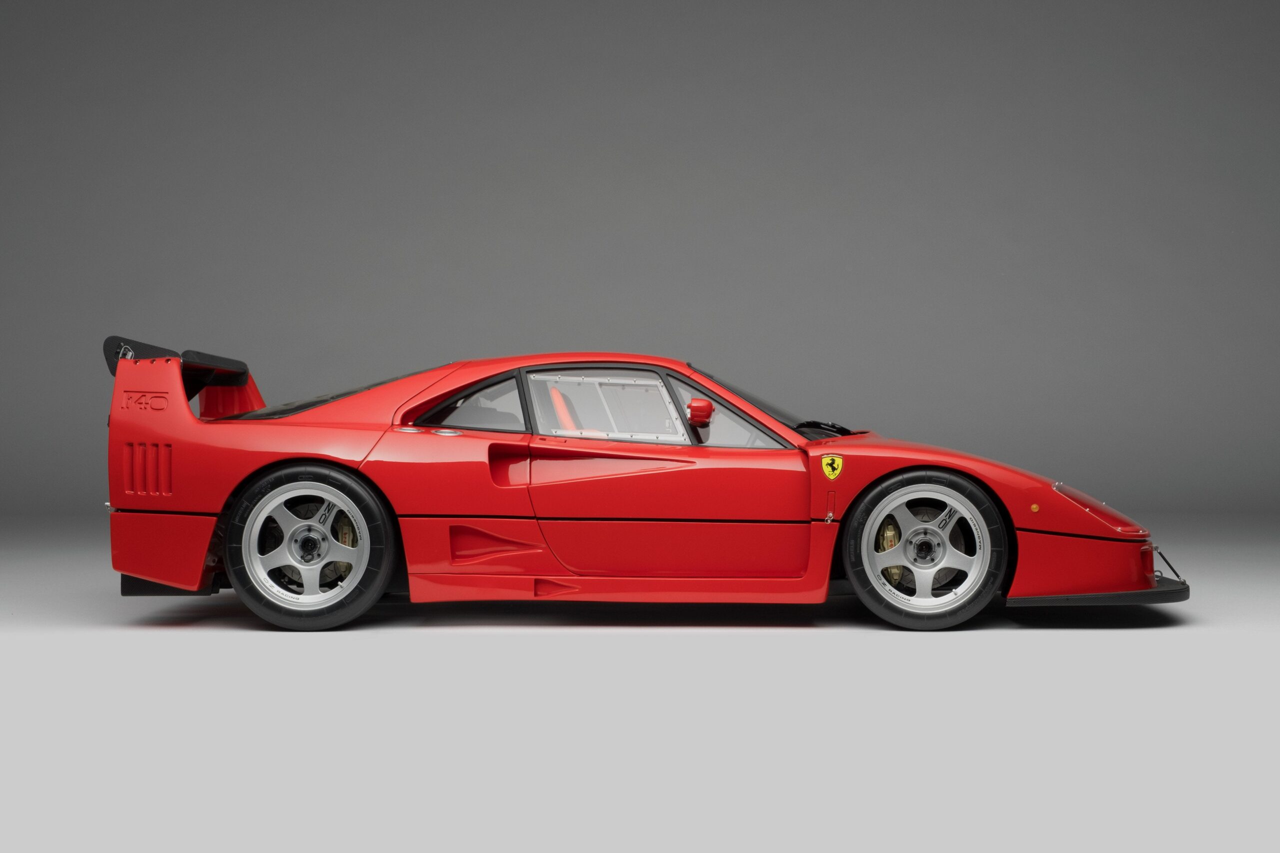 Amalgam Ferrari F40 Competizione (1989) - Rot | 1:8 - 画像3