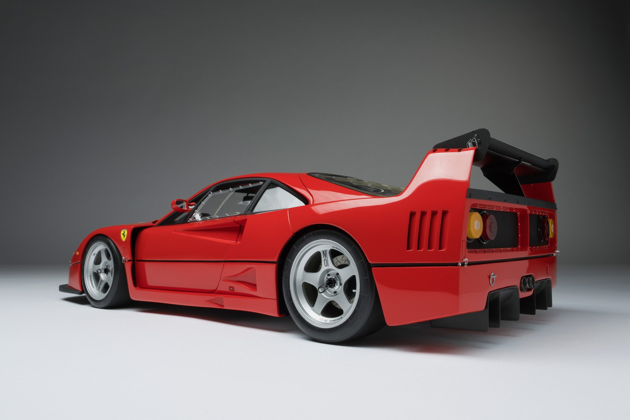Amalgam Ferrari F40 Competizione (1989) - Rot | 1:8 - 画像9