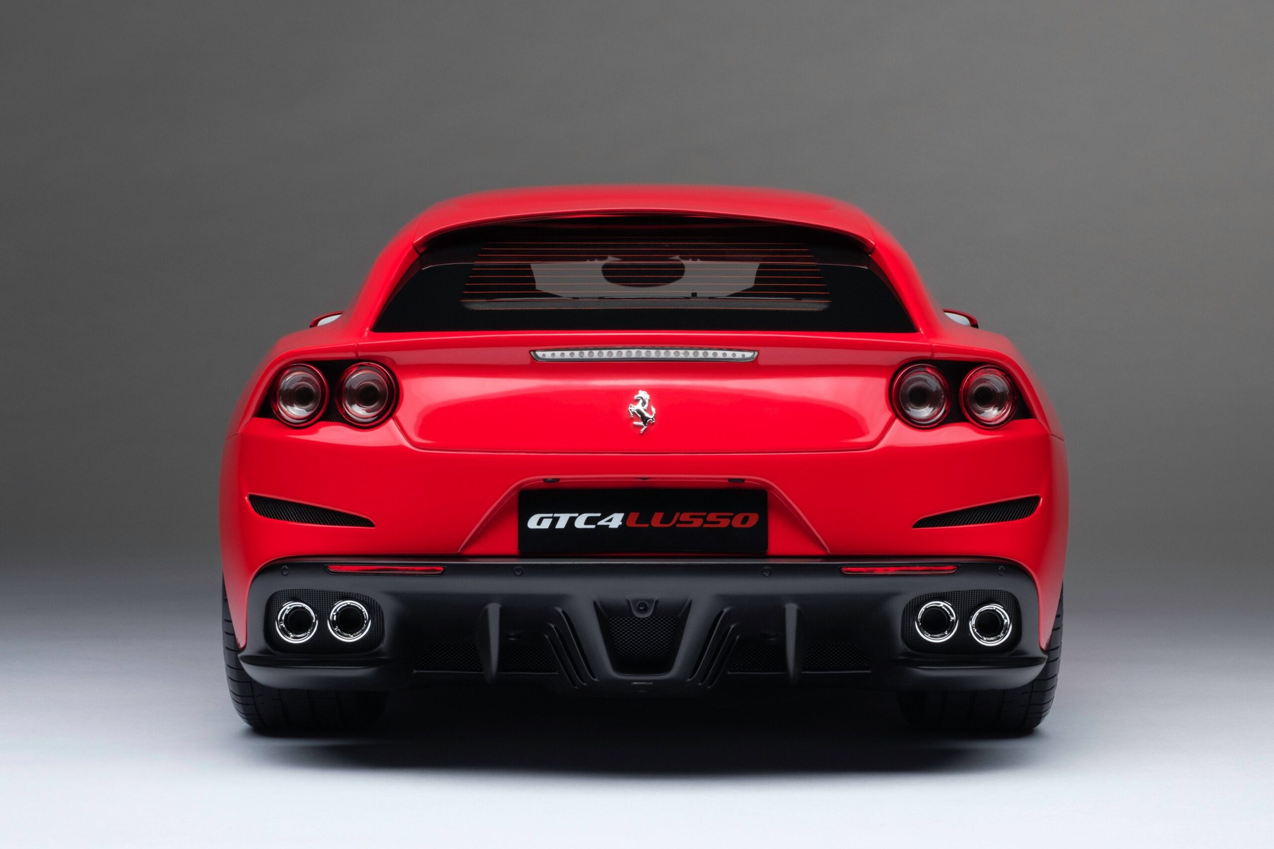 Amalgam Ferrari GTC4Lusso (2016) - Rot | 1:8 - 画像5