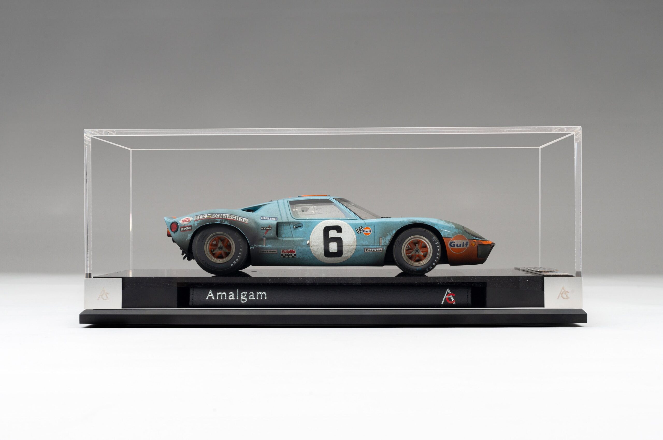 Amalgam Ford GT40 1969 Le Mans Sieger Race Weathered - Blau / Orange | 1:18 – Bild 17