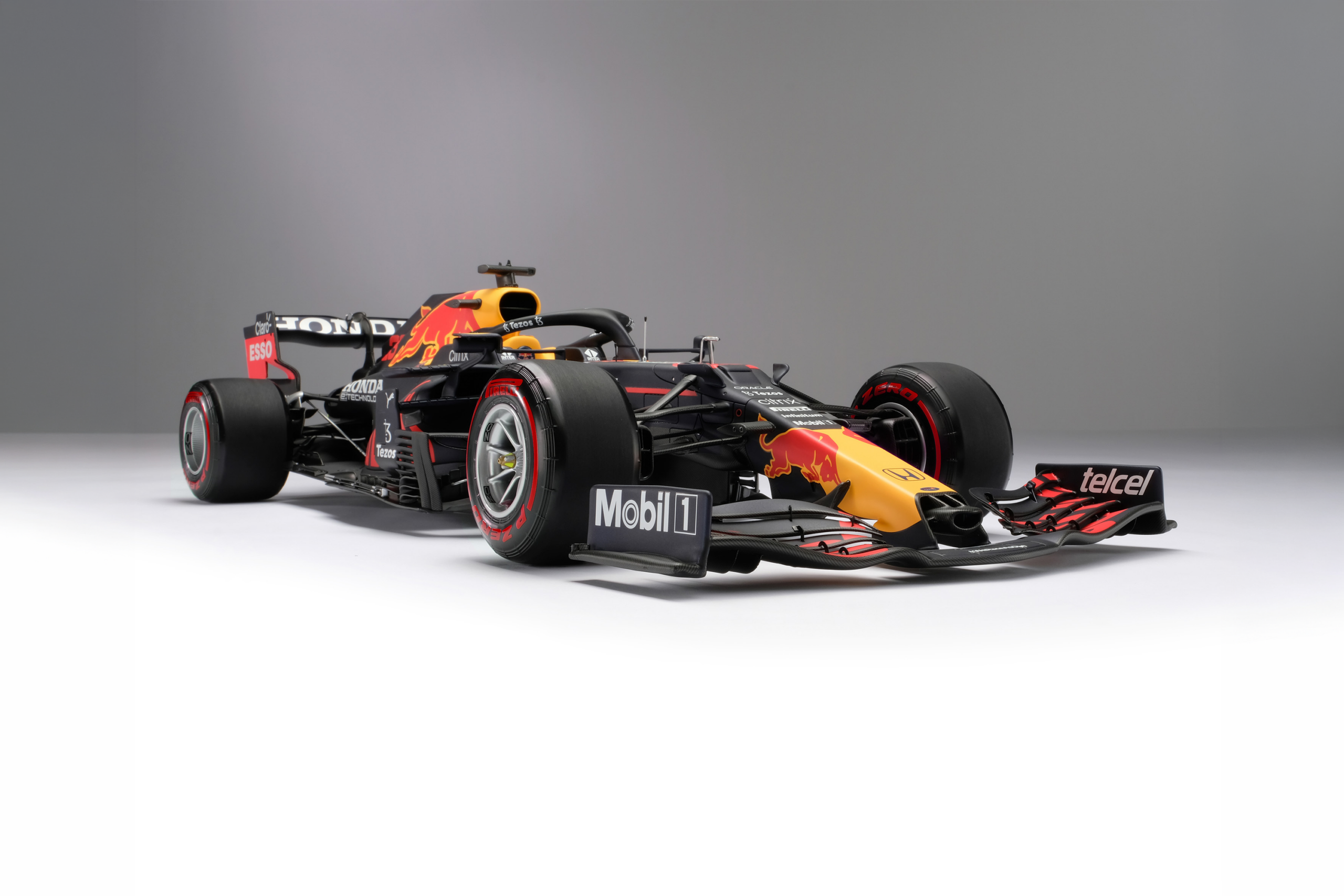 Amalgam Red Bull Racing Honda RB16B 2021 Abu Dhabi Grand Prix | 1:8 - Immagine 2