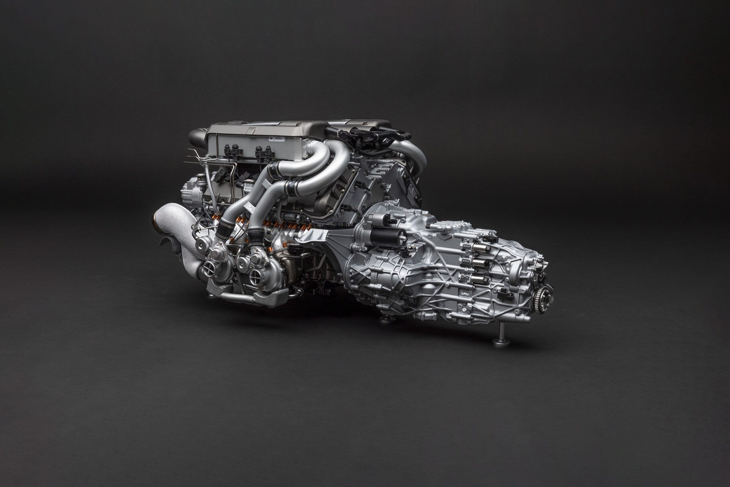 Amalgam Bugatti Veyron W16 Motor und Getriebe (2005) | 1:4 - Imagen 2