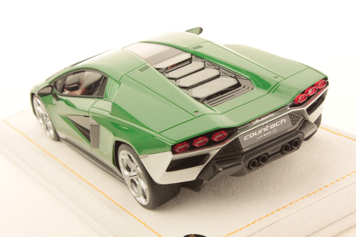 MR Collection Lamborghini Countach LPI 800-4 - Metallic Green | 1:18 – Bild 4
