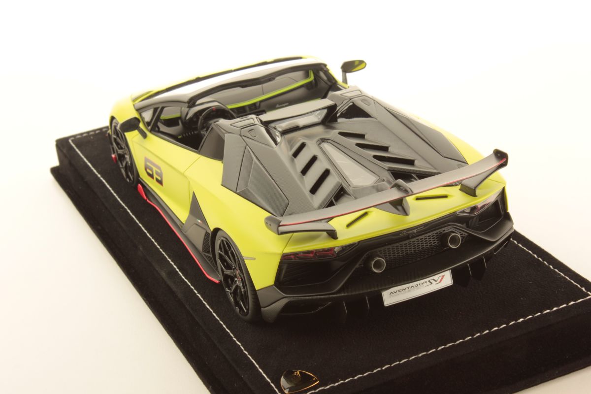 MR Collection Lamborghini Aventador SVJ Roadster | 1:18 – Bild 4