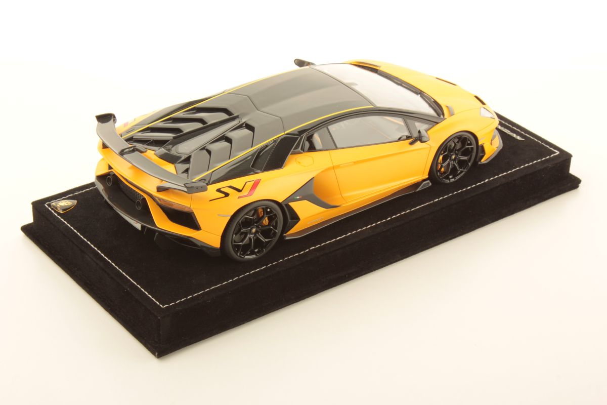 MR Collection Lamborghini Aventador SVJ | 1:18 – Bild 2