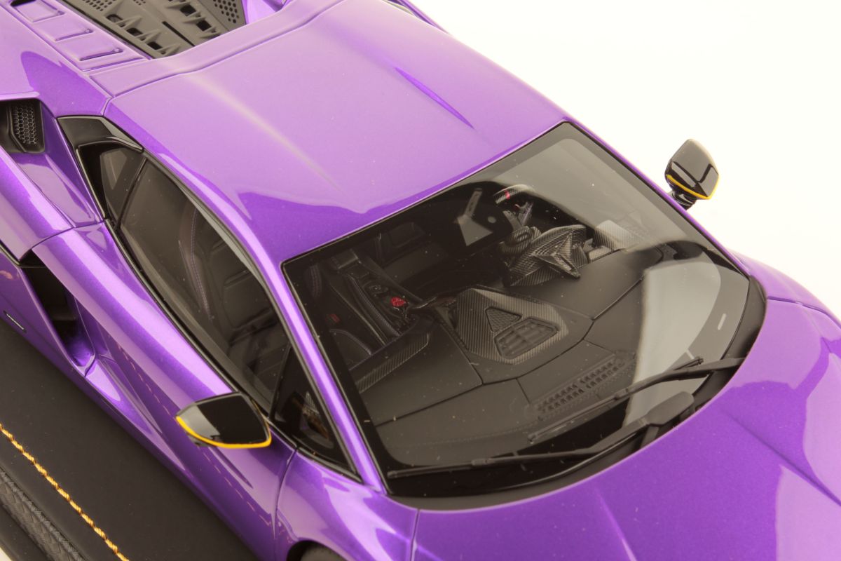 MR Collection Lamborghini Temerario - ONE OFF Viola Pasifae with Yellow Livery | 1:18 – Bild 6