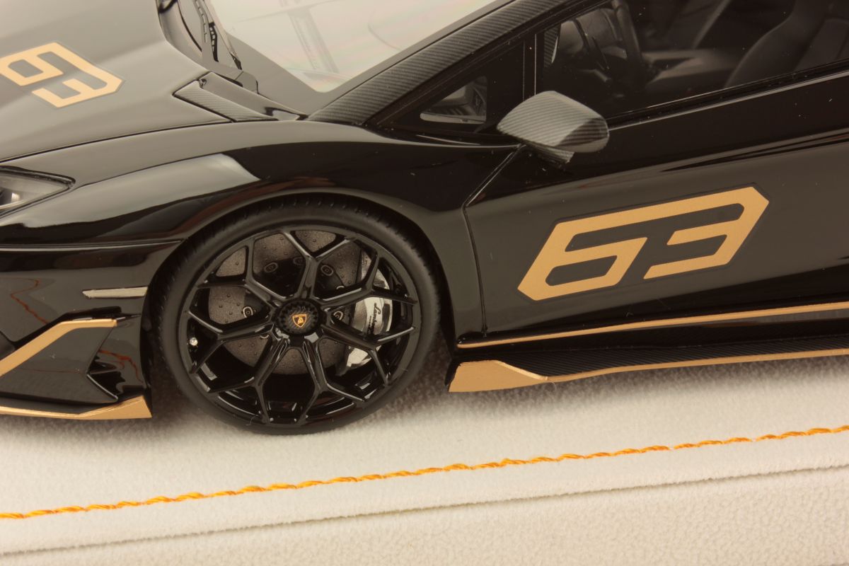 MR Collection Lamborghini Aventador SVJ Coupé | 1:18 – Bild 5
