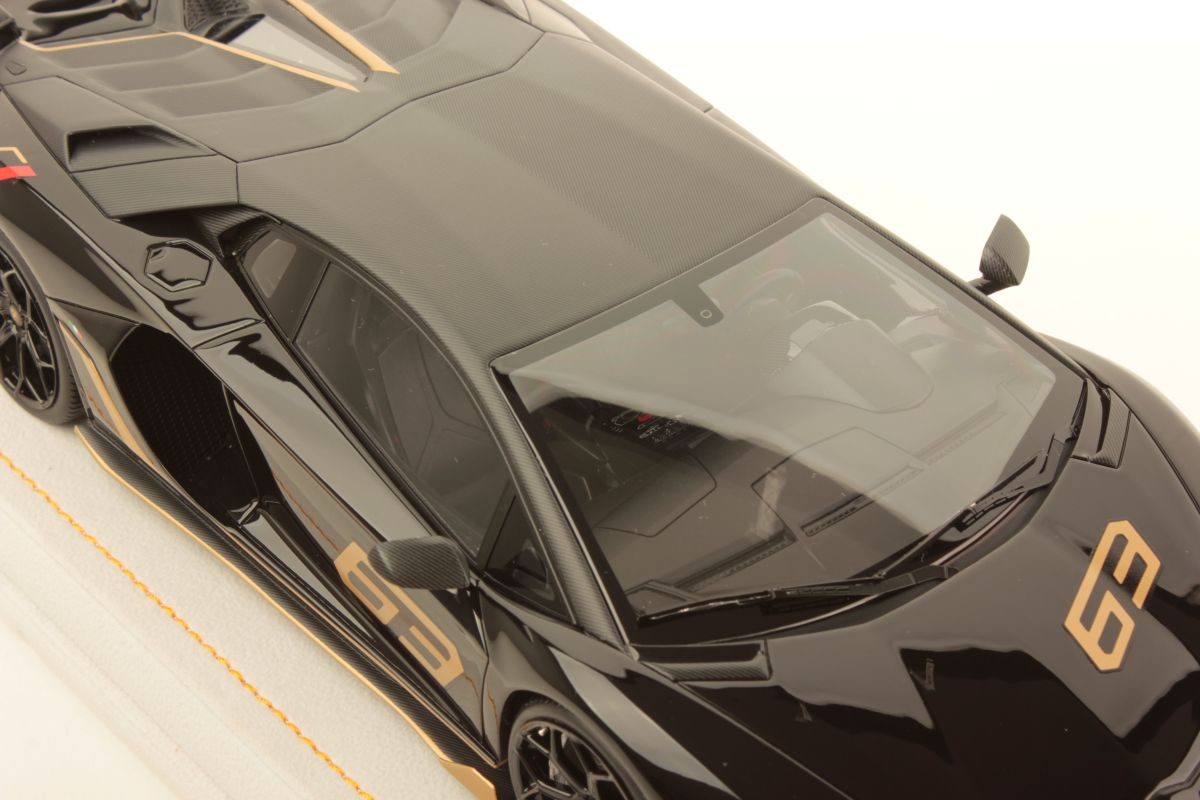 MR Collection Lamborghini Aventador SVJ Coupé | 1:18 – Bild 6