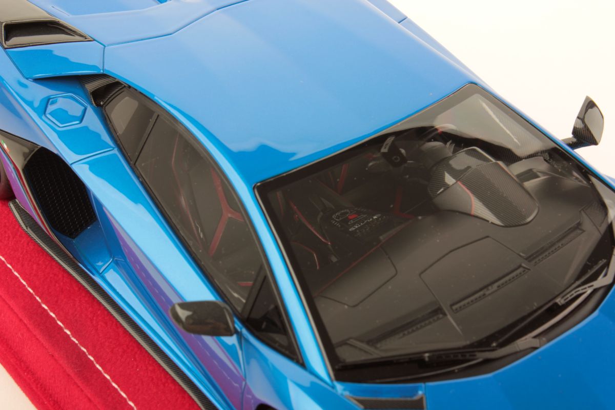MR Collection Lamborghini Aventador SVJ - Blue Nethuns | 1:18 – Bild 6