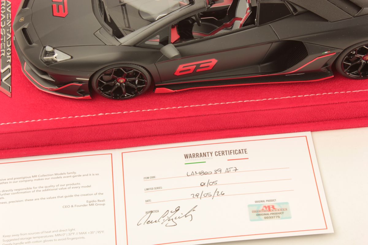 MR Collection Lamborghini Aventador SVJ Roadster - Nero Nemesis | 1:18 – Bild 7