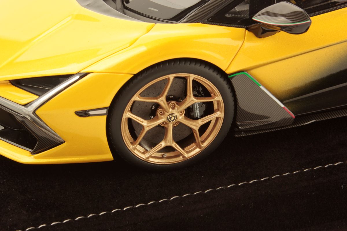 MR Collection Lamborghini Revuelto Special Series | 1:18 – Bild 5