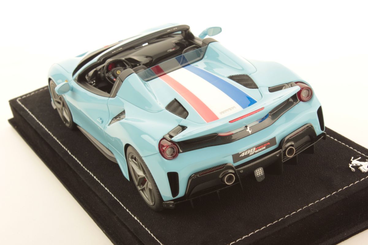 MR Collection Ferrari 488 Pista Spider | 1:18 – Bild 4