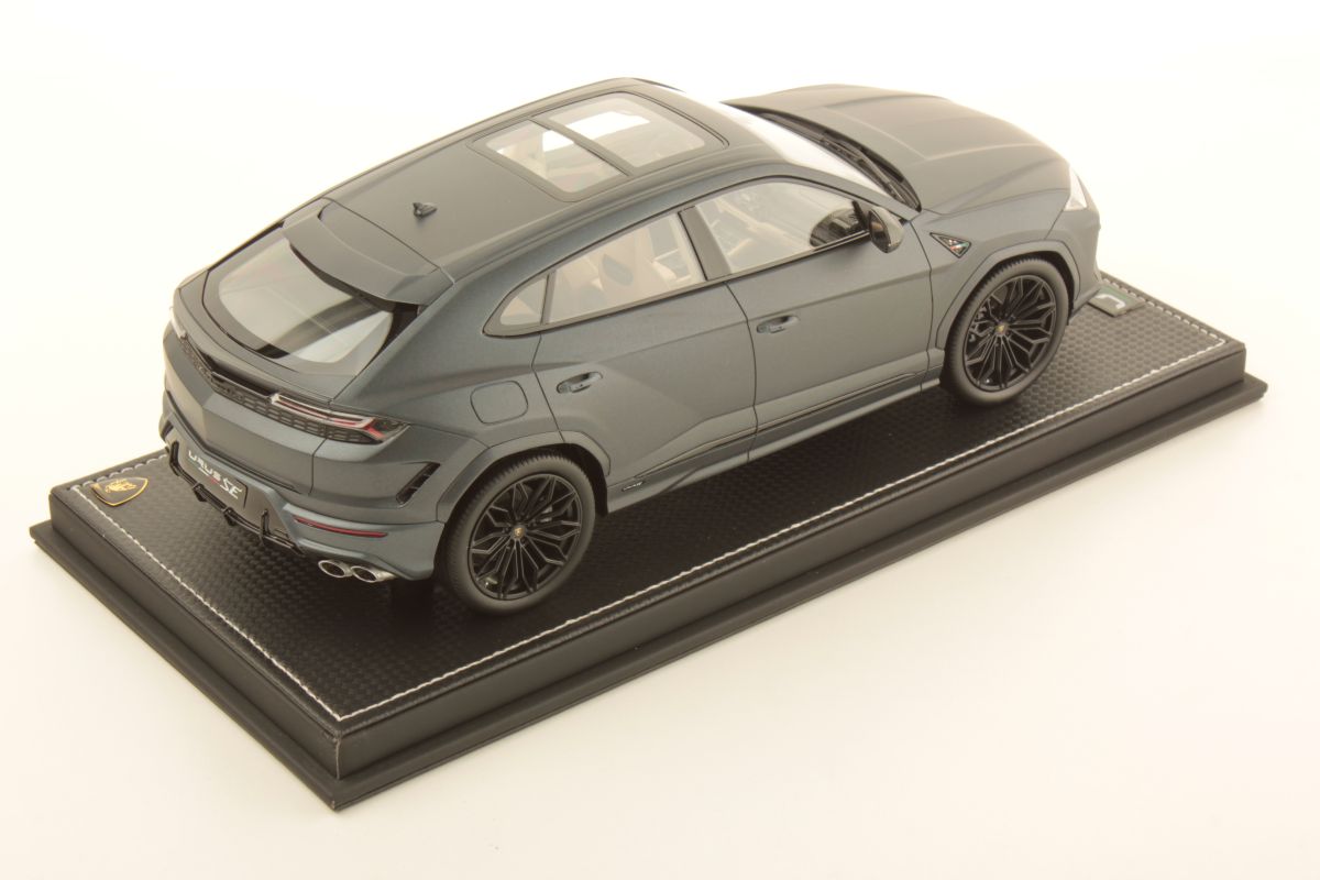 MR Collection Lamborghini Urus SE - ONE OFF Matte Crater Grey | 1:18 – Bild 2