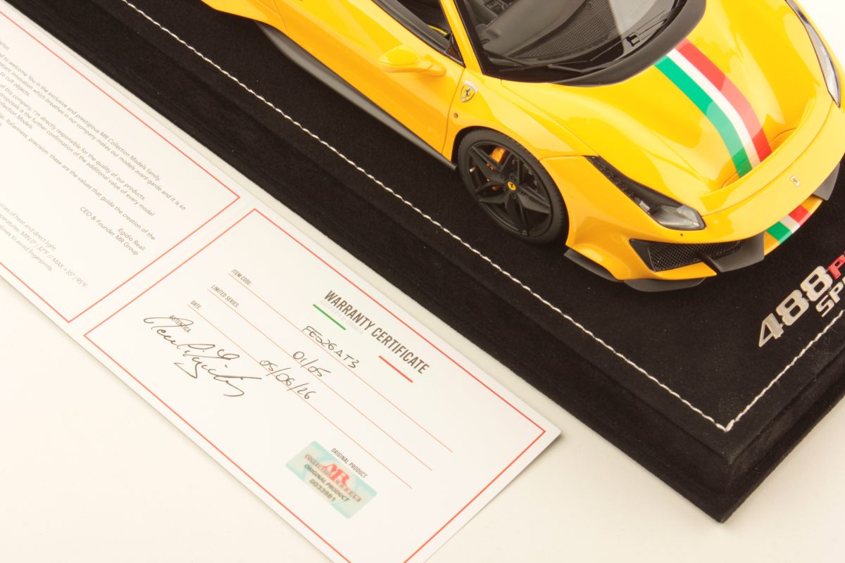 MR Collection Ferrari 488 Pista Spider - Modena Yellow, Italian Livery | 1:18 – Bild 7