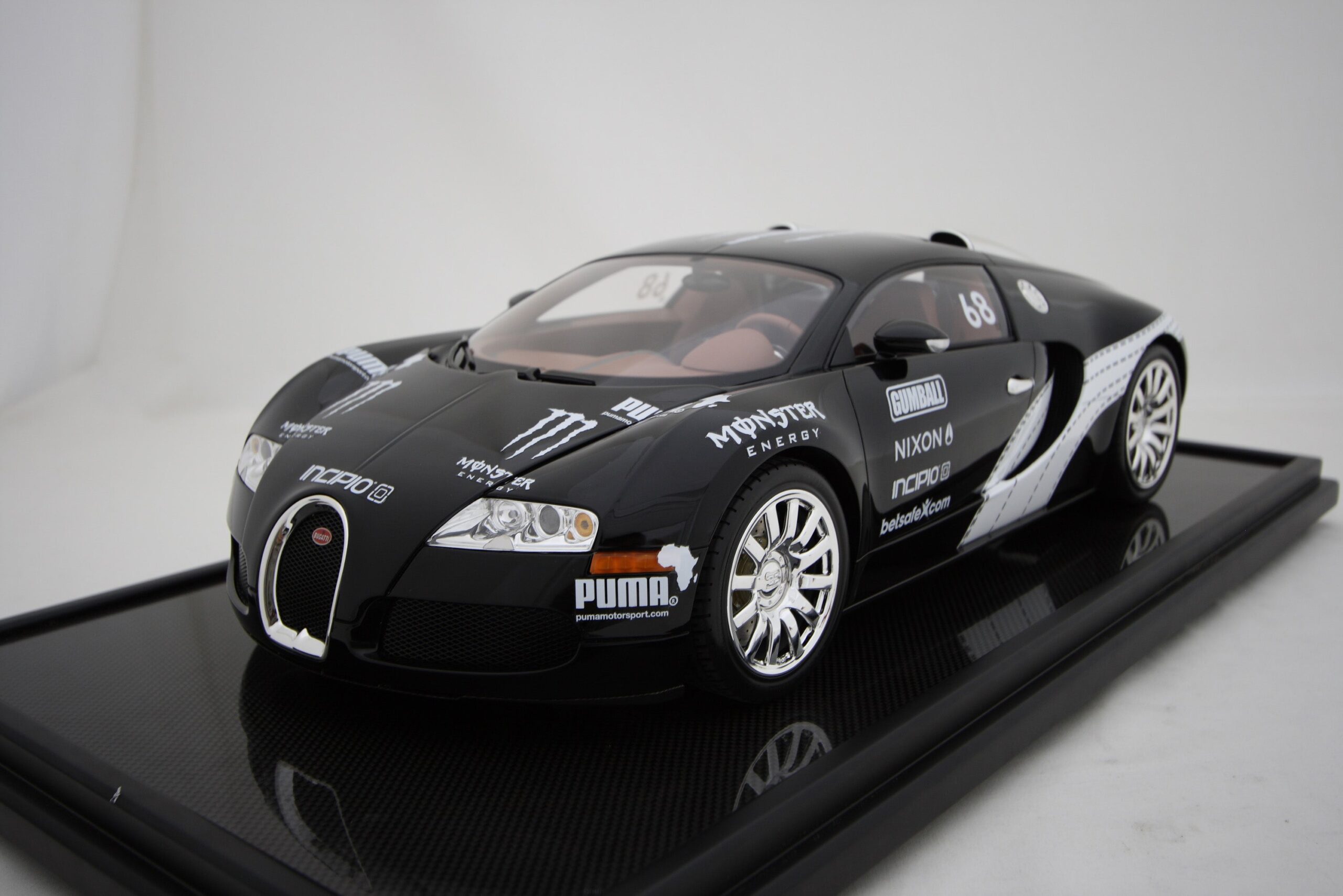 Amalgam Bugatti Veyron Tailor Made | 1:8 - Image 11