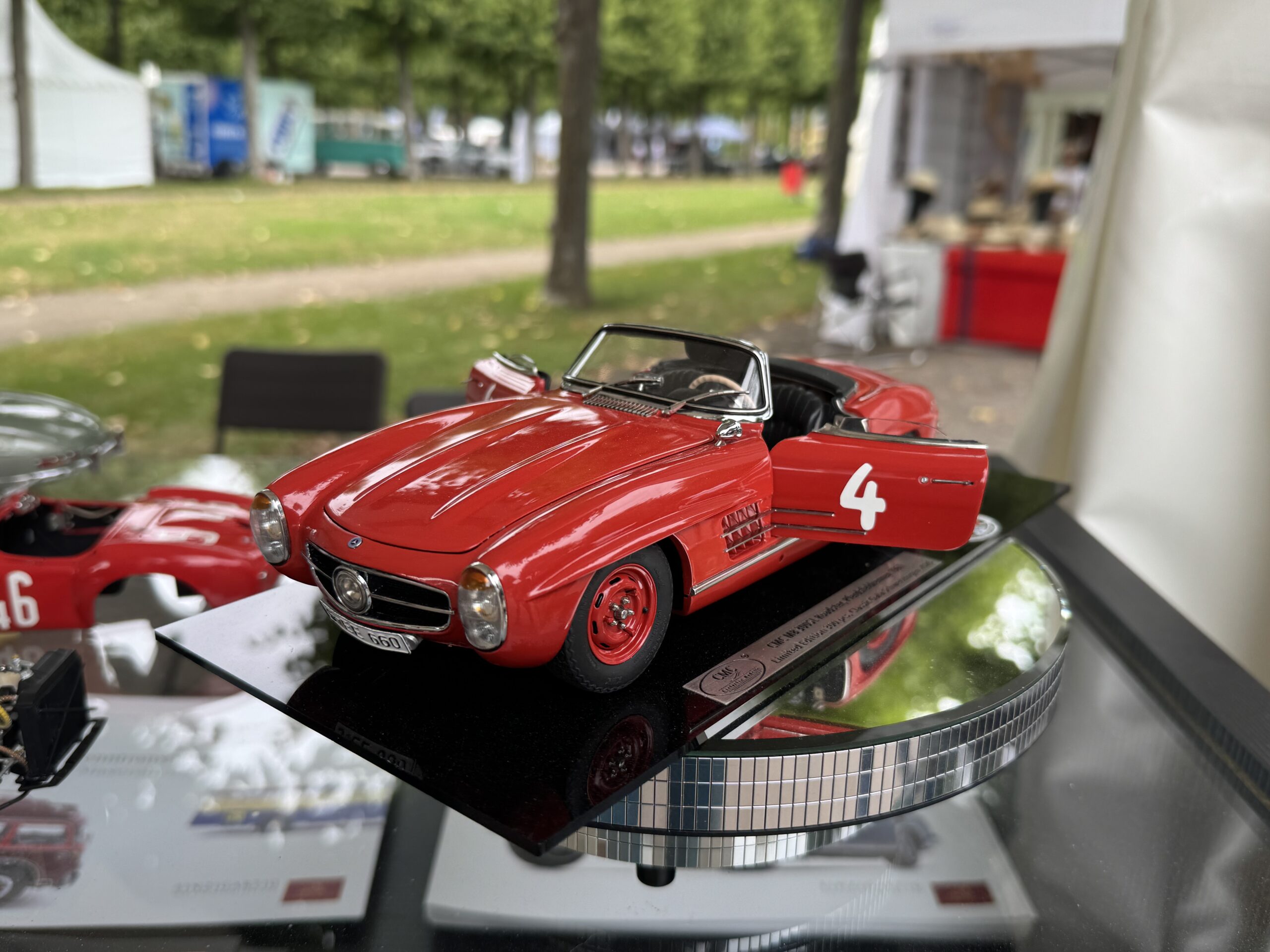 CMC Mercedes-Benz 300 SL Roadster, Rennvariante, CGS 2026, rot, #4 Limited Edition 300 Stück - Immagine 3