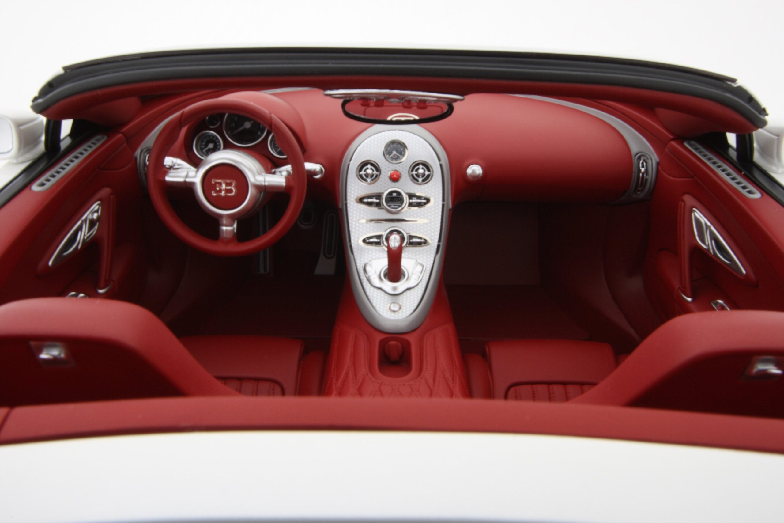 Amalgam Bugatti Veyron Tailor Made | 1:8 - Image 13