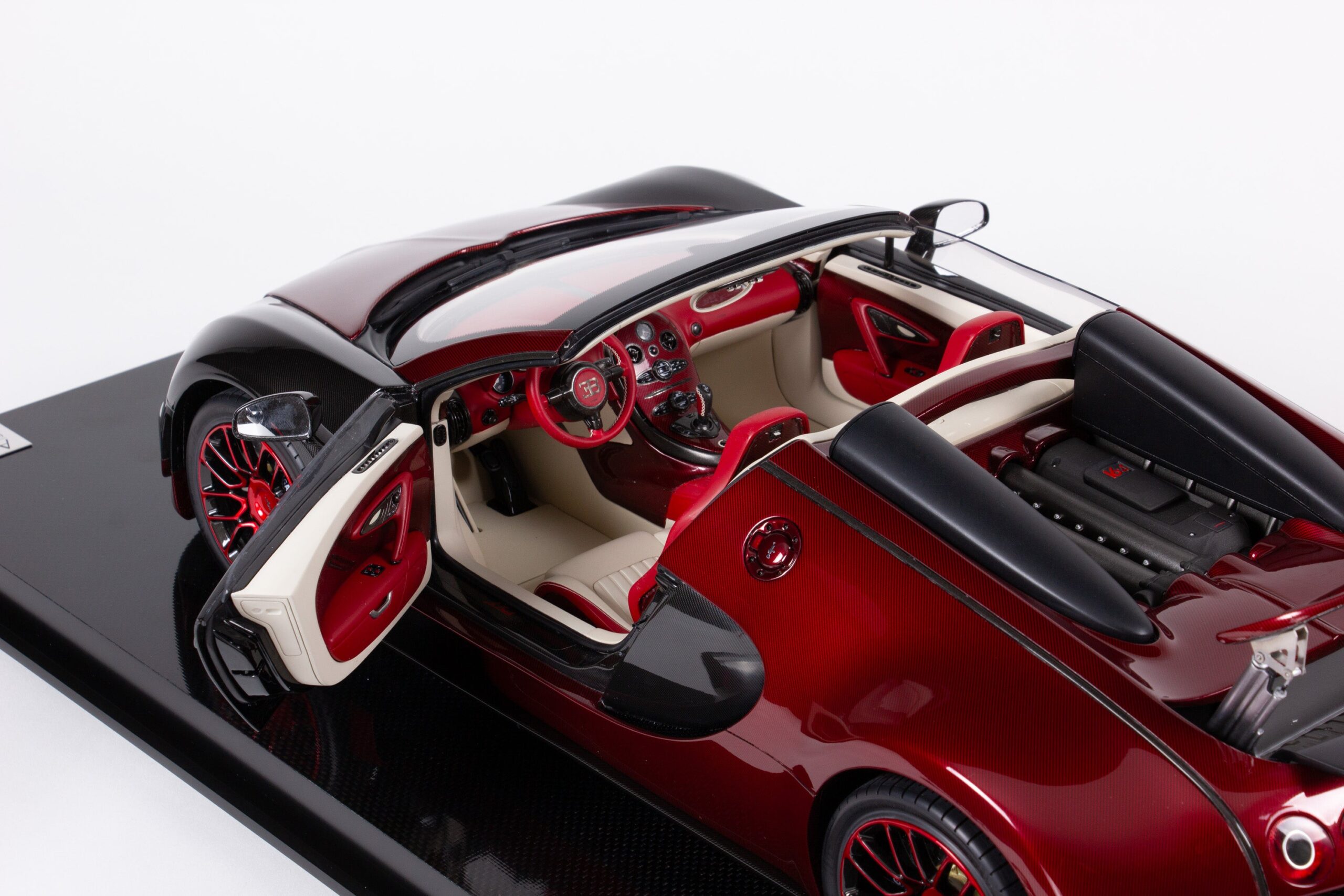 Amalgam Bugatti Veyron Tailor Made | 1:8 - Image 19