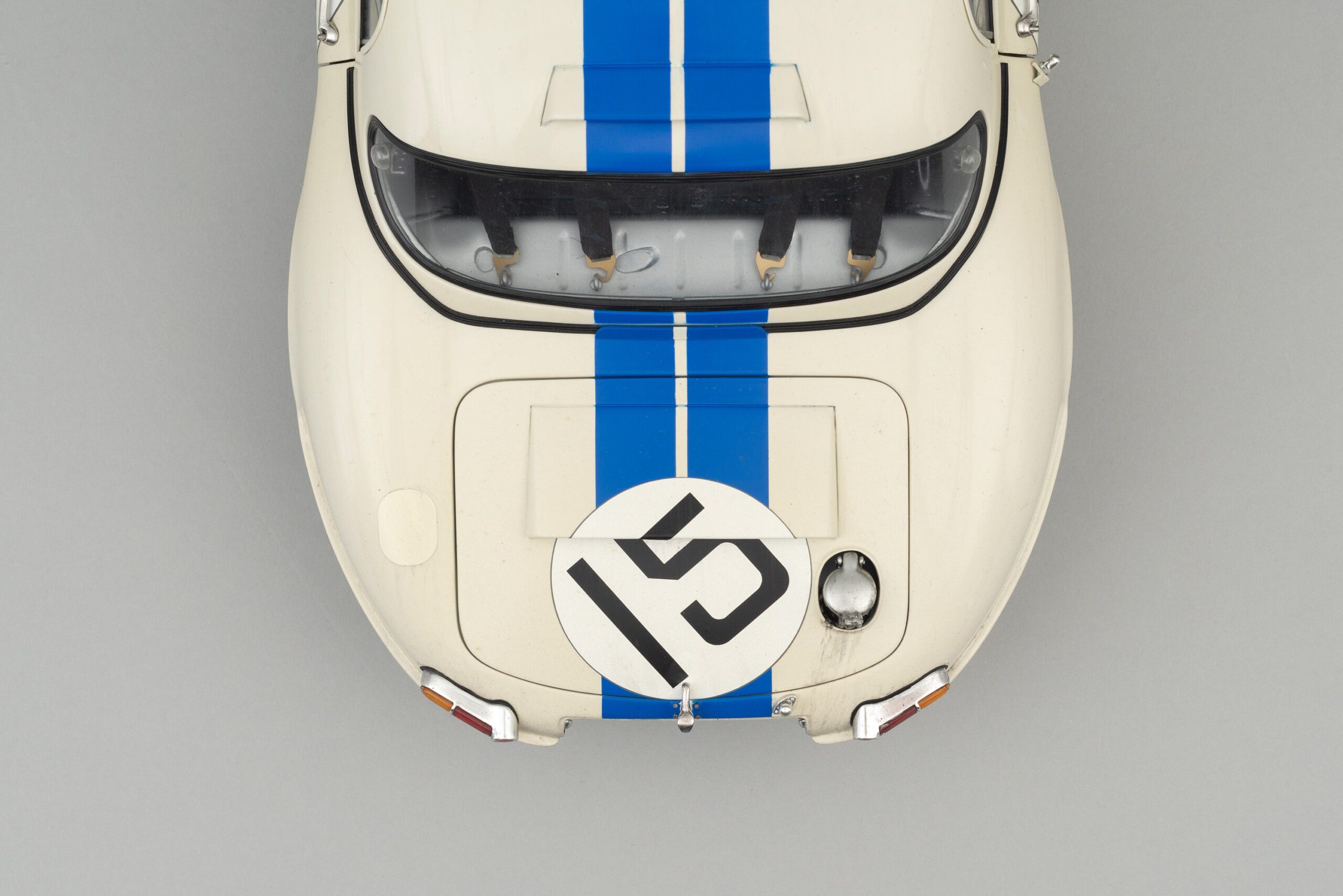 Amalgam Jaguar Lightweight E-type 1963 Le Mans Race Weathered | 1:8 – Bild 11