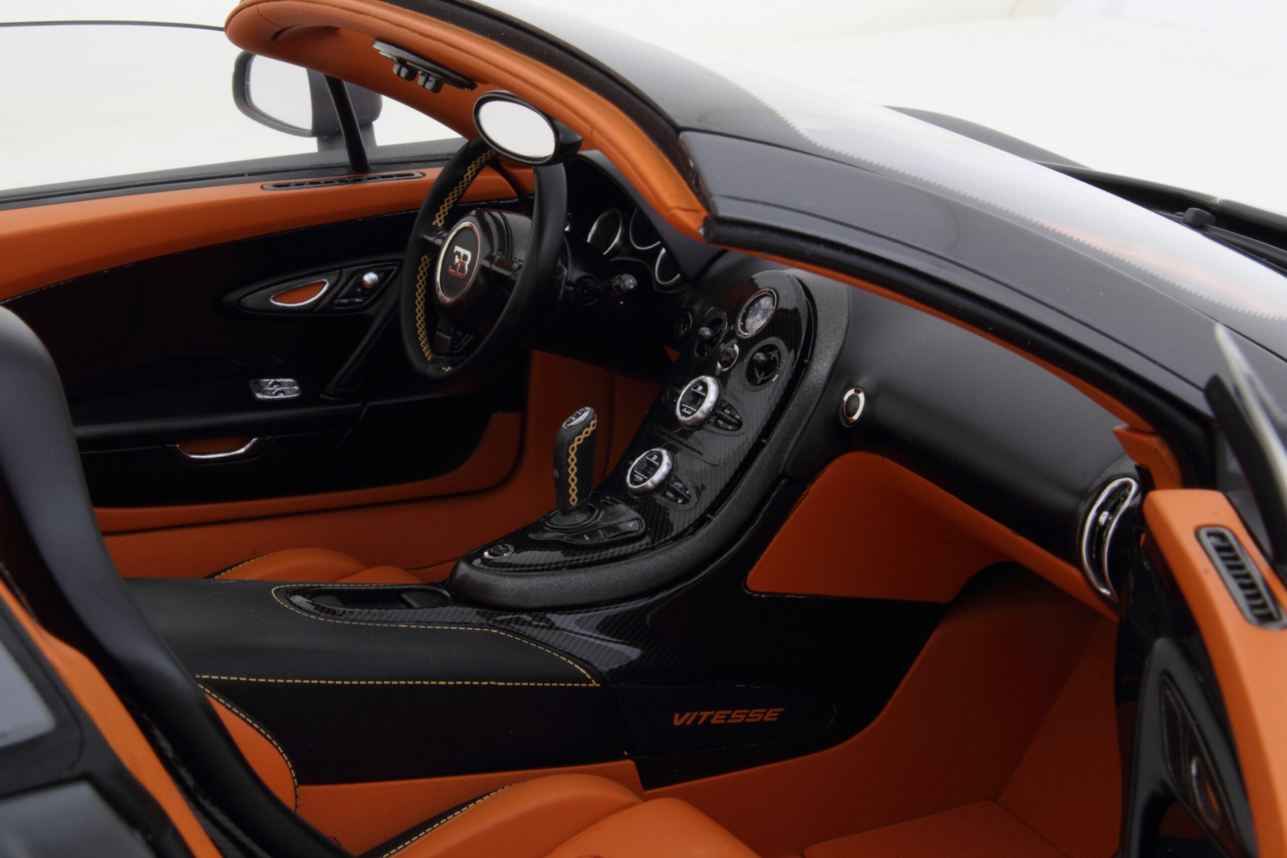 Amalgam Bugatti Veyron Tailor Made | 1:8 - Image 21