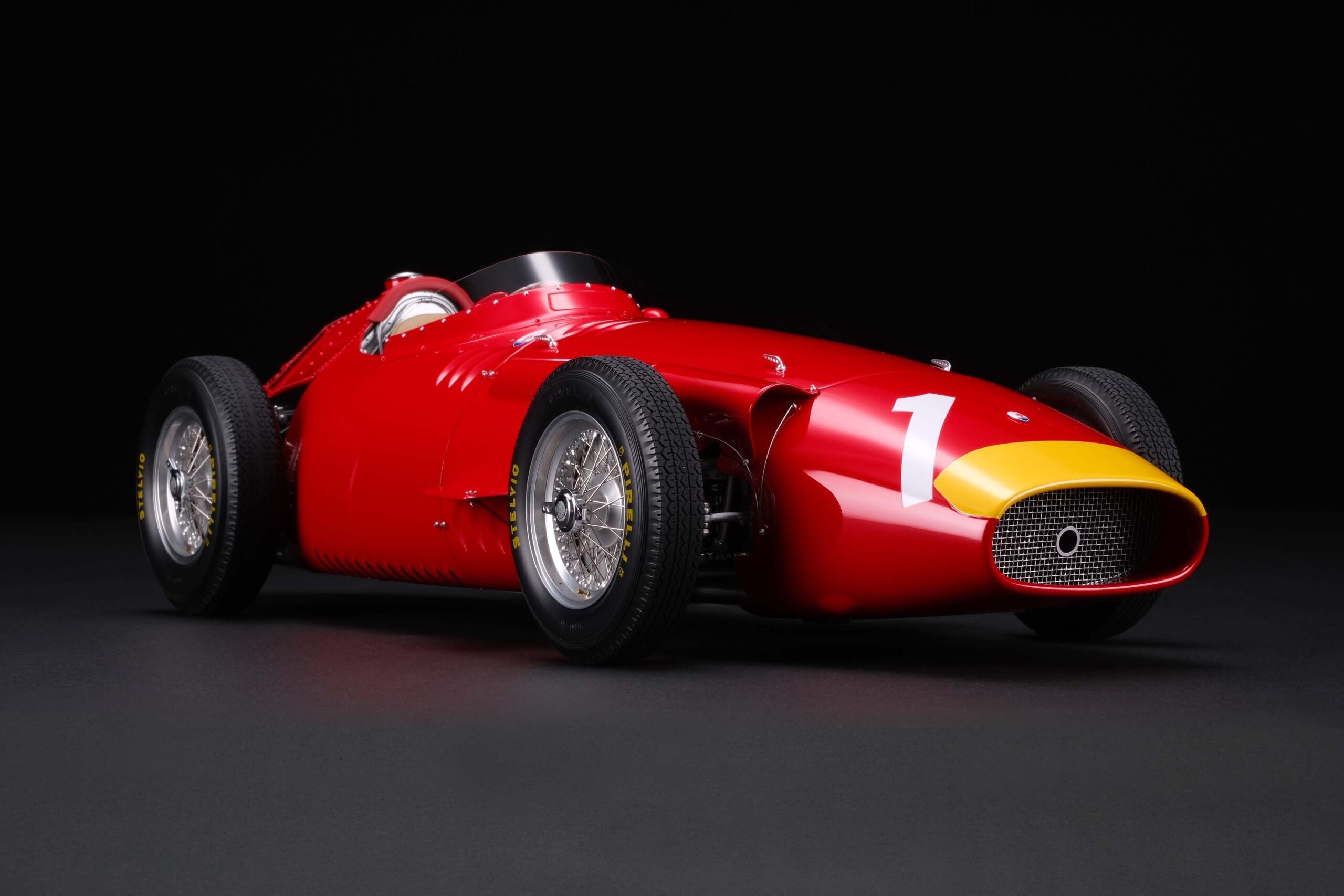 Amalgam Maserati 250F 1957 Gran Premio de Alemania - Juan Manuel Fangio - Rojo | 1:8