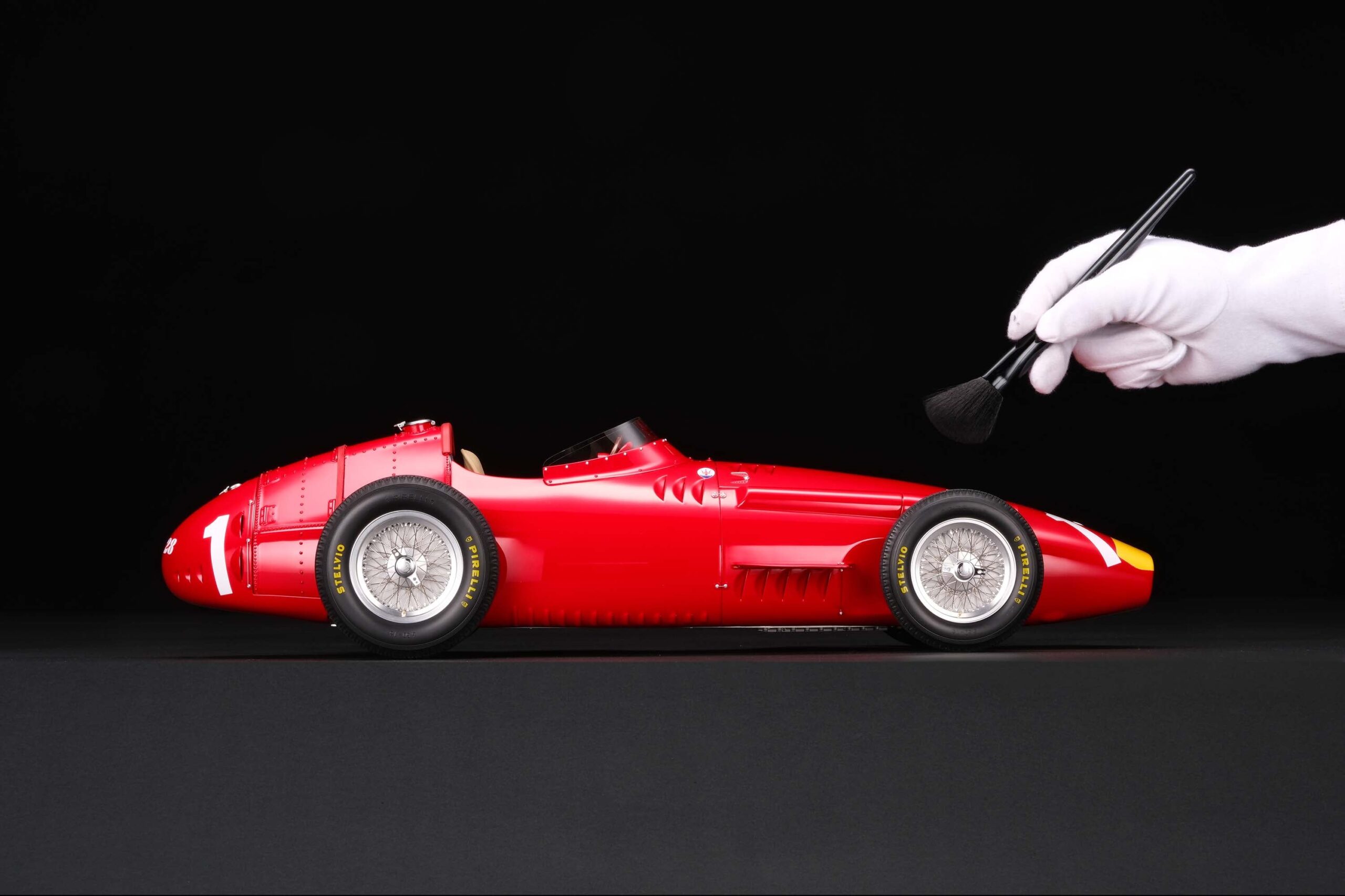 Amalgam Maserati 250F 1957 German Grand Prix - Juan Manuel Fangio - Rot | 1:8 - Imagen 3
