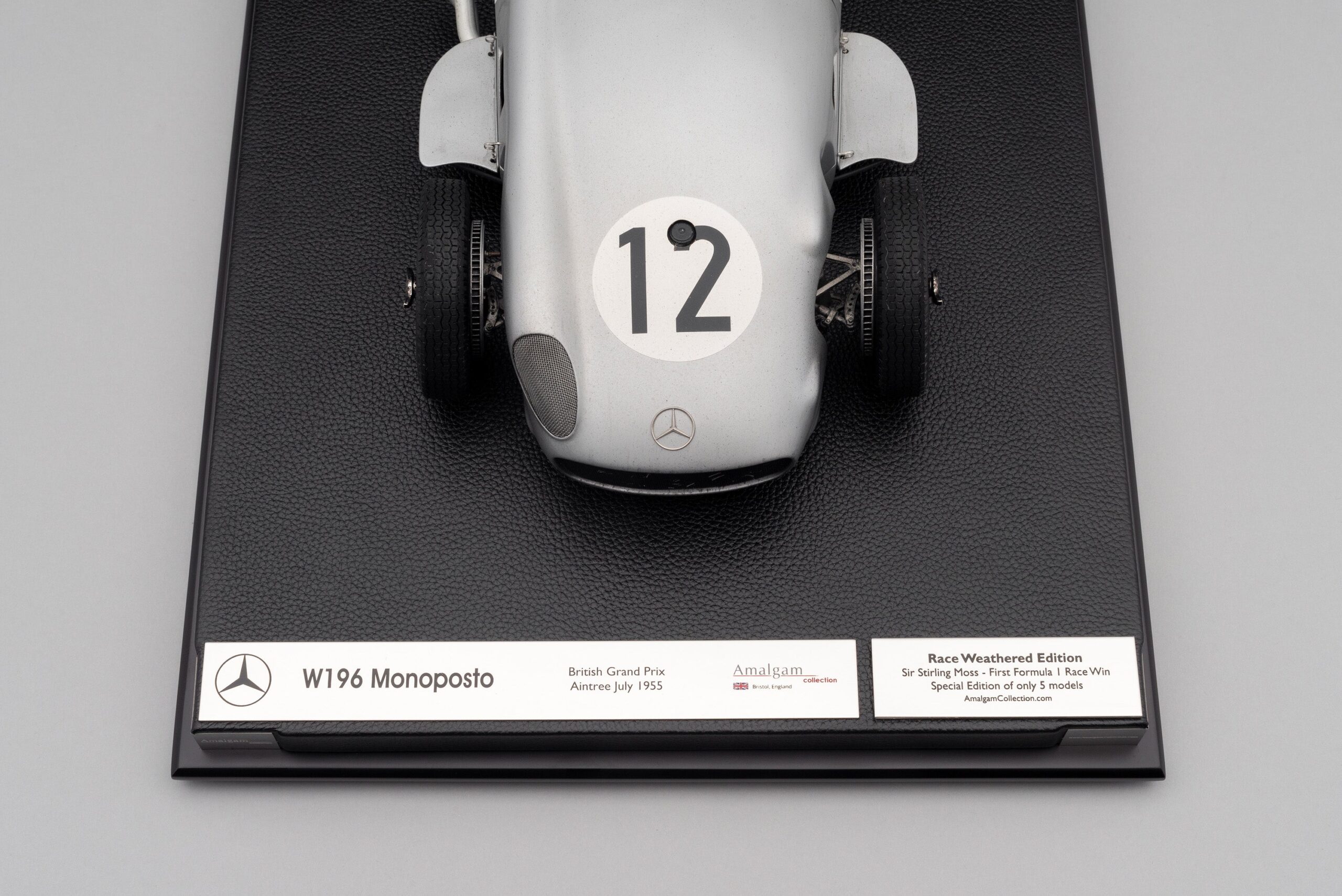 Amalgam Mercedes-Benz W196 Monoposto 1955 British Grand Prix Winner Moss Race Weathered - Silber | 1:8 – Bild 14