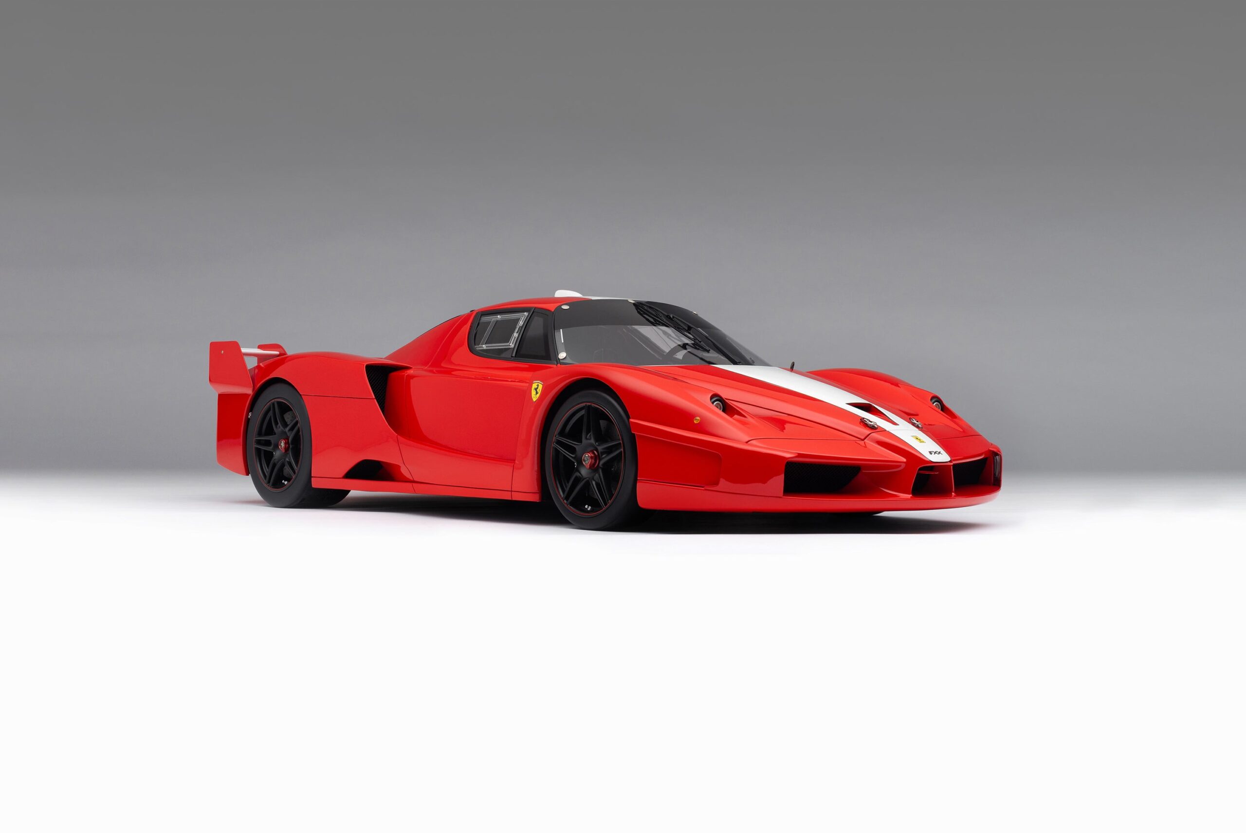 Amalgam Ferrari FXX (2005) - Rot | 1:8 - 画像2